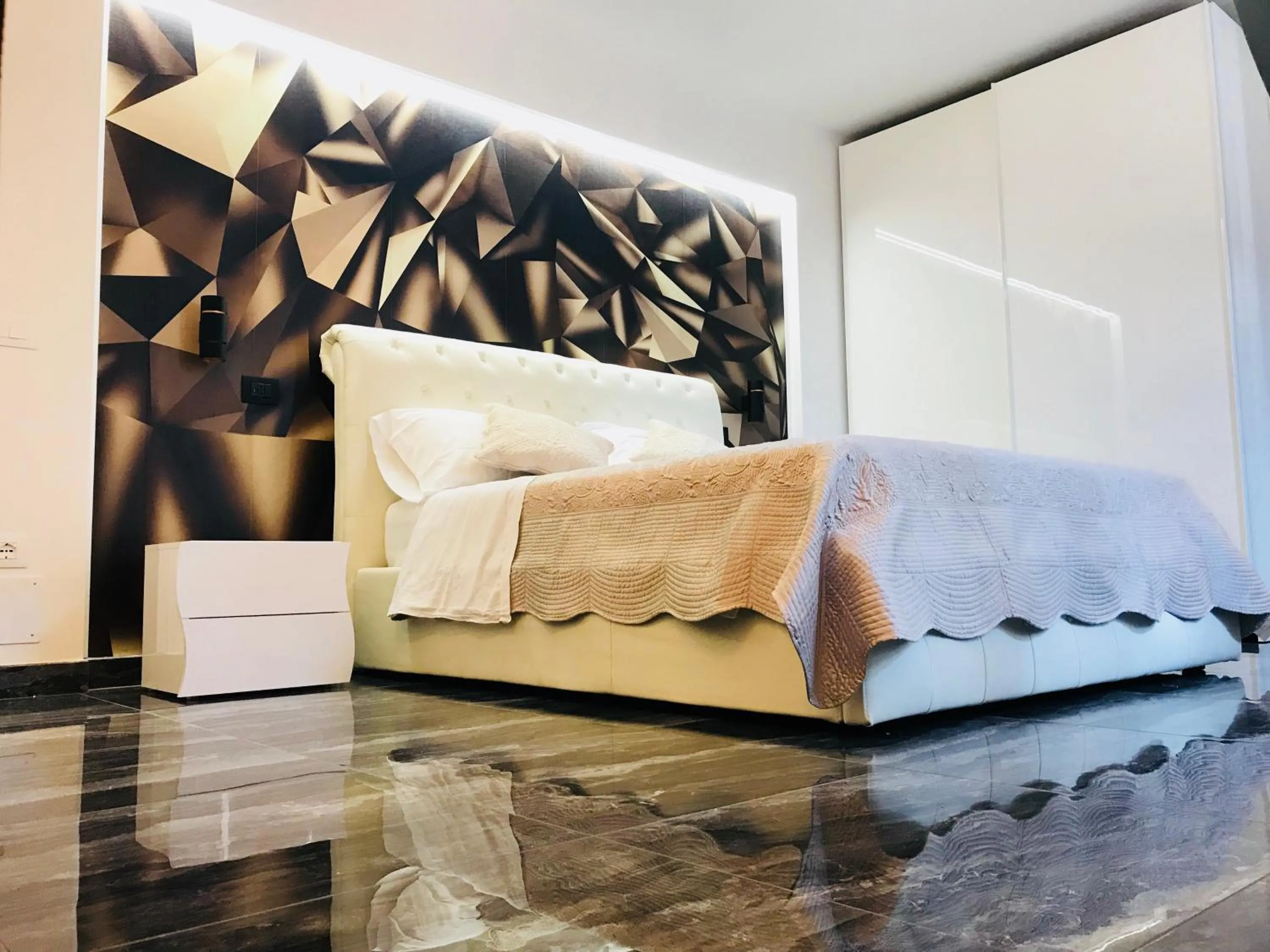 Bedroom, Bed in Loft Sirmione