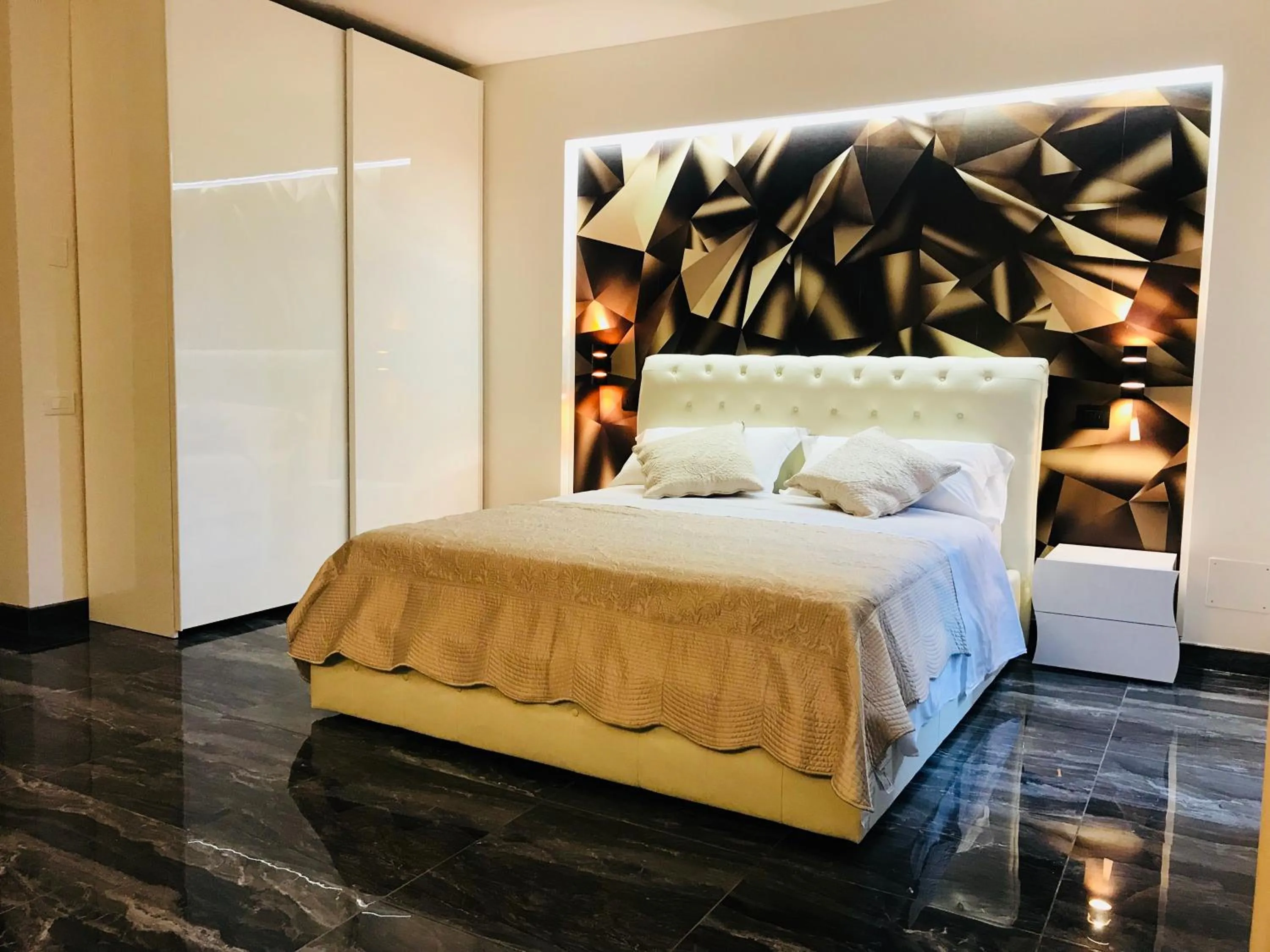 Bedroom, Bed in Loft Sirmione
