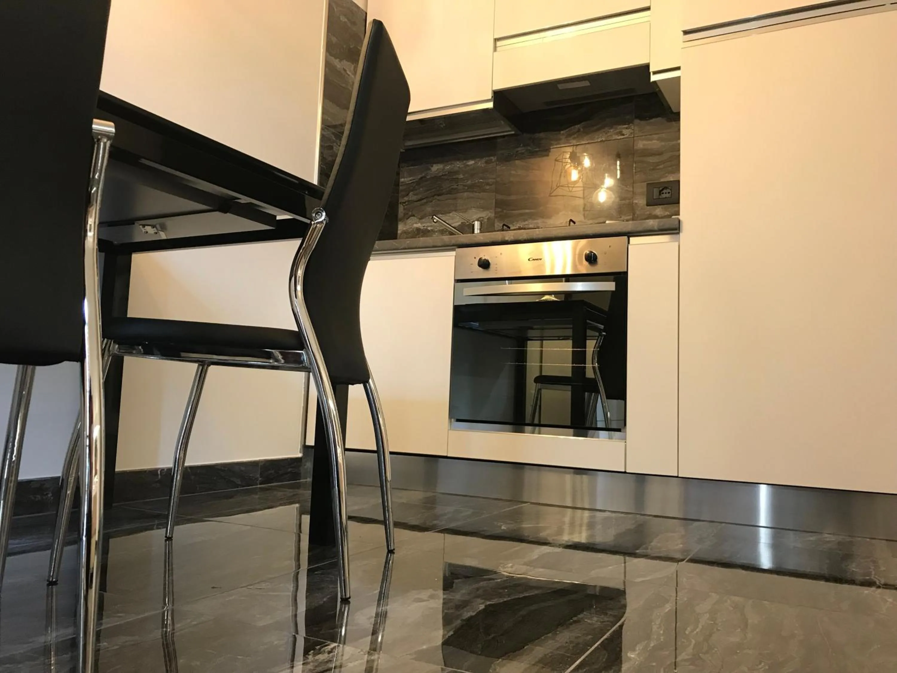 Kitchen or kitchenette in Loft Sirmione