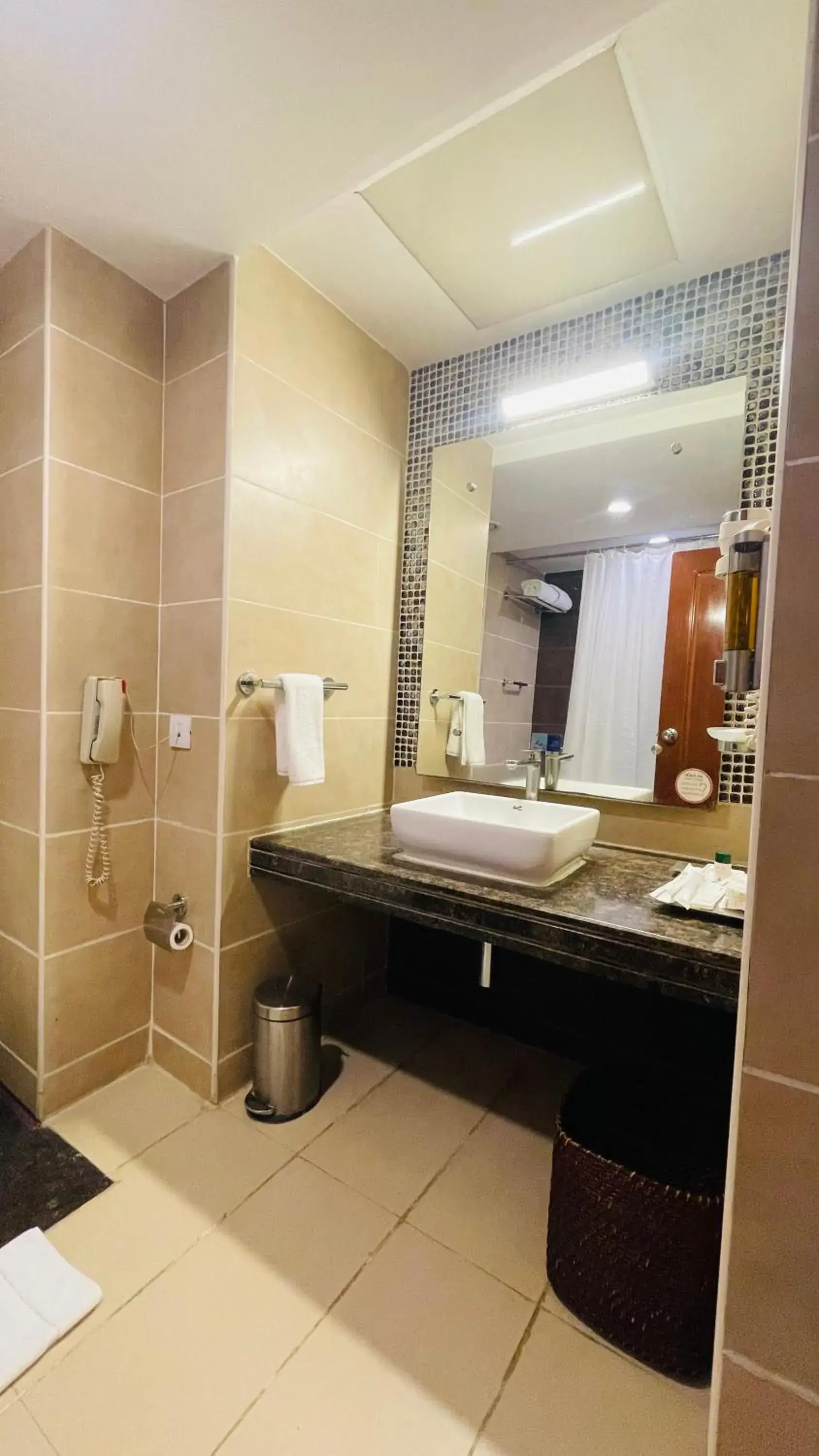 Twin Room with View - single occupancy in Fortune JP Palace, Mysore - Member ITC Hotels' Group Twin Room with View - single occupancy in Fortune JP Palace, Mysore - Member ITC Hotels' Group