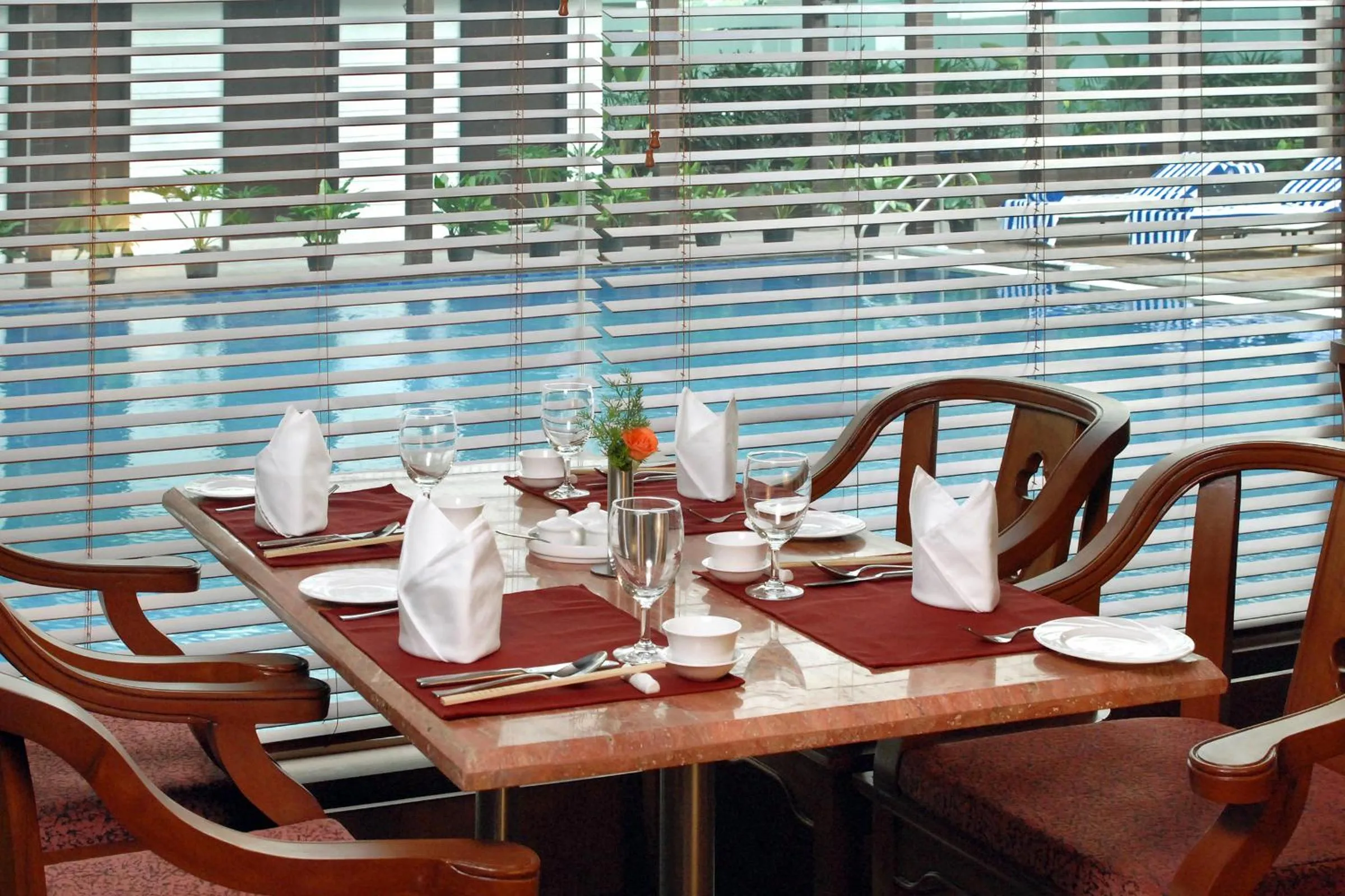 Restaurant/places to eat in Fortune JP Palace, Mysore - Member ITC Hotels' Group