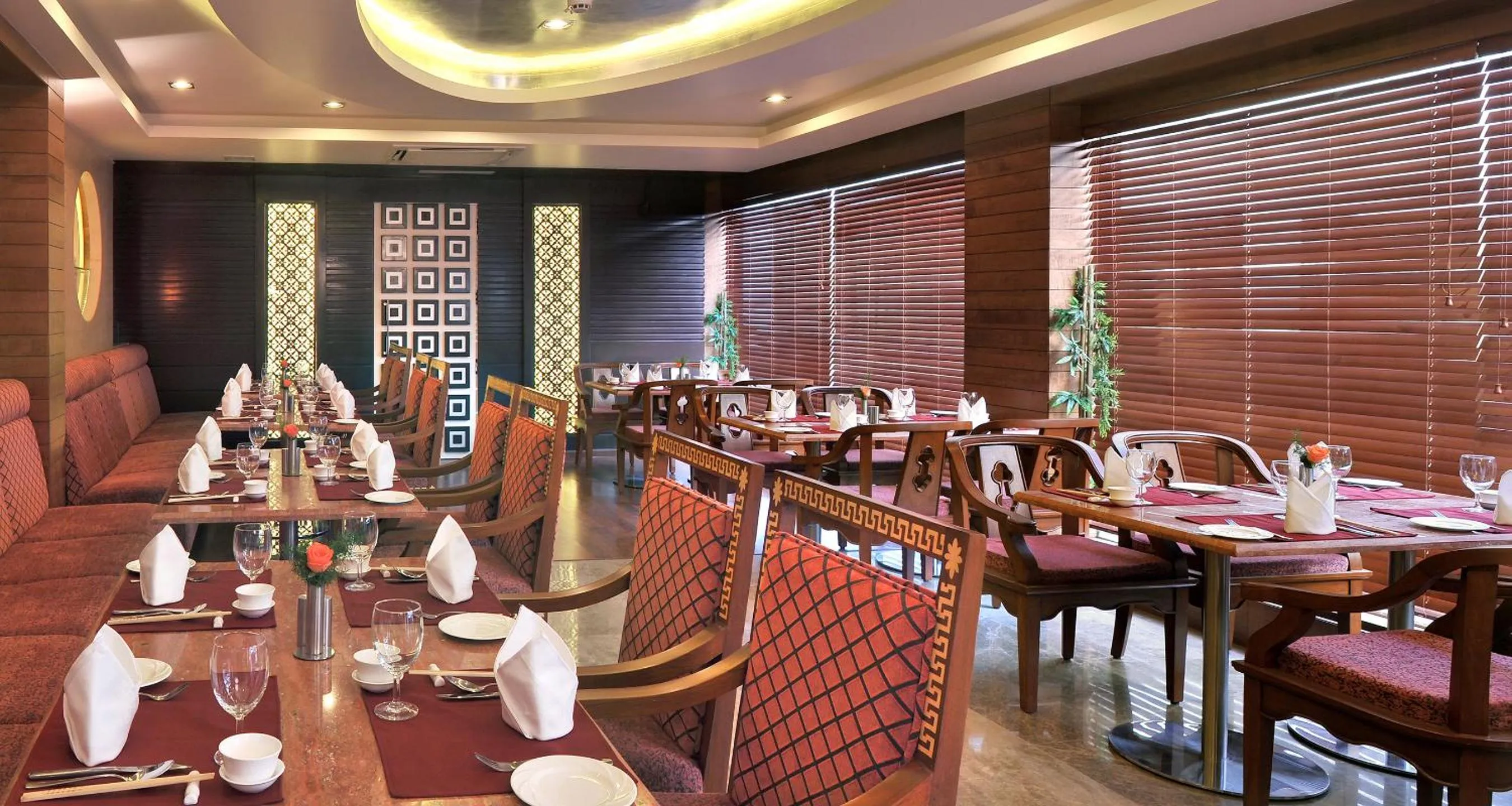 Restaurant/places to eat in Fortune JP Palace, Mysore - Member ITC Hotels' Group