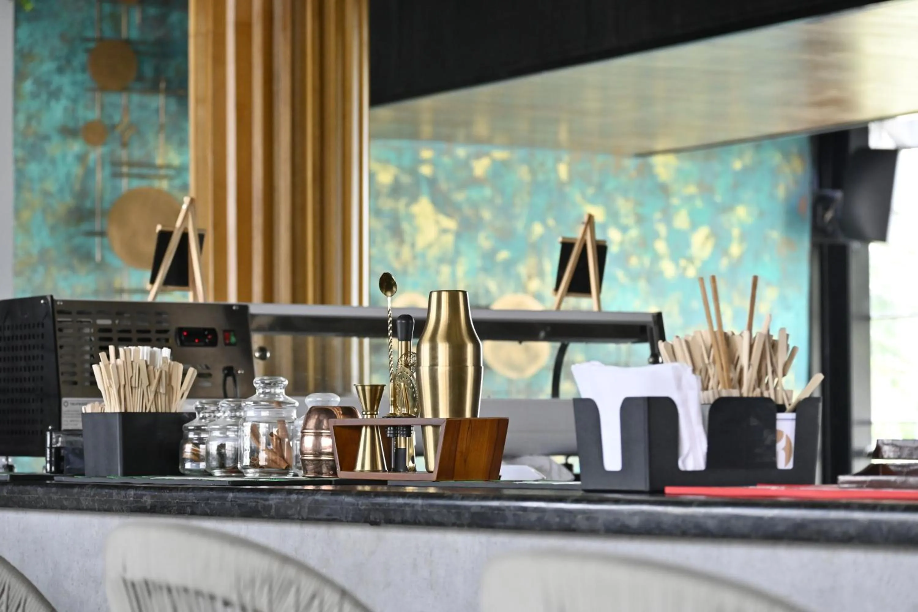 Lounge or bar in Fortune JP Palace, Mysore - Member ITC Hotels' Group
