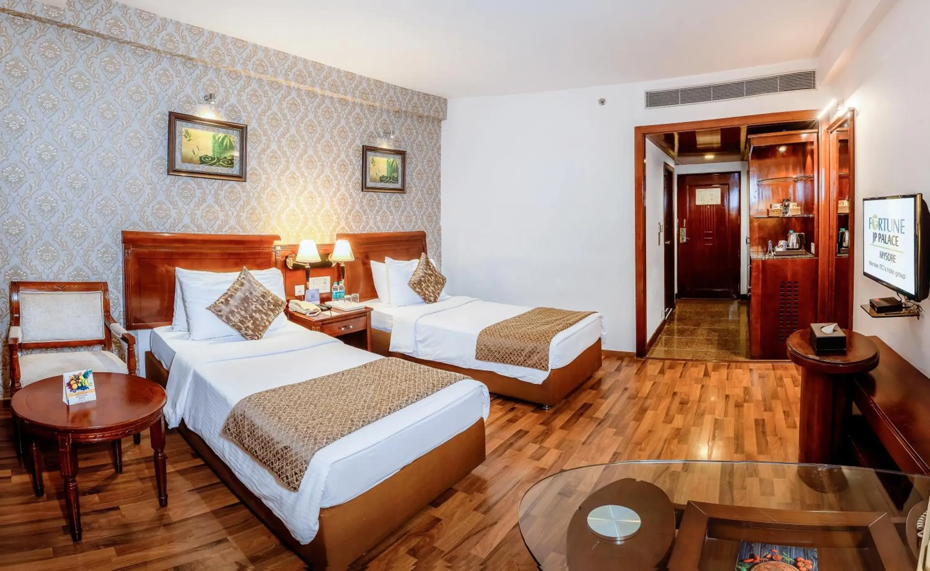 Bed in Fortune JP Palace, Mysore - Member ITC Hotels' Group Bed in Fortune JP Palace, Mysore - Member ITC Hotels' Group