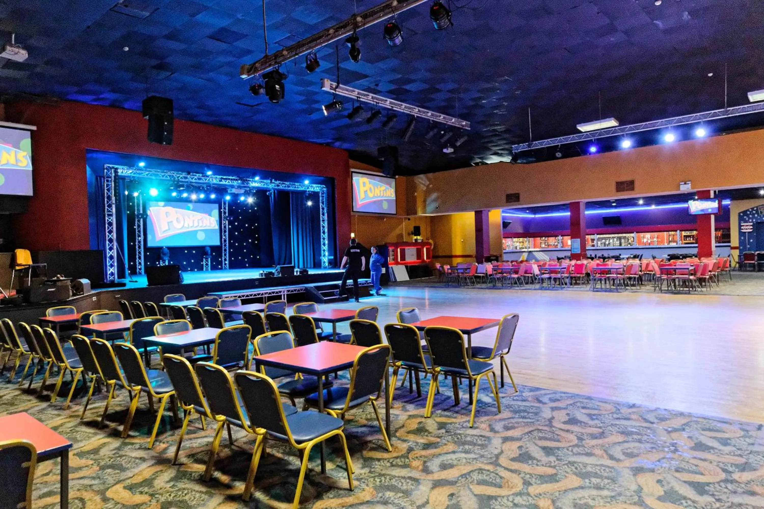 Entertainment in Pakefield Holiday Village - Adults Only