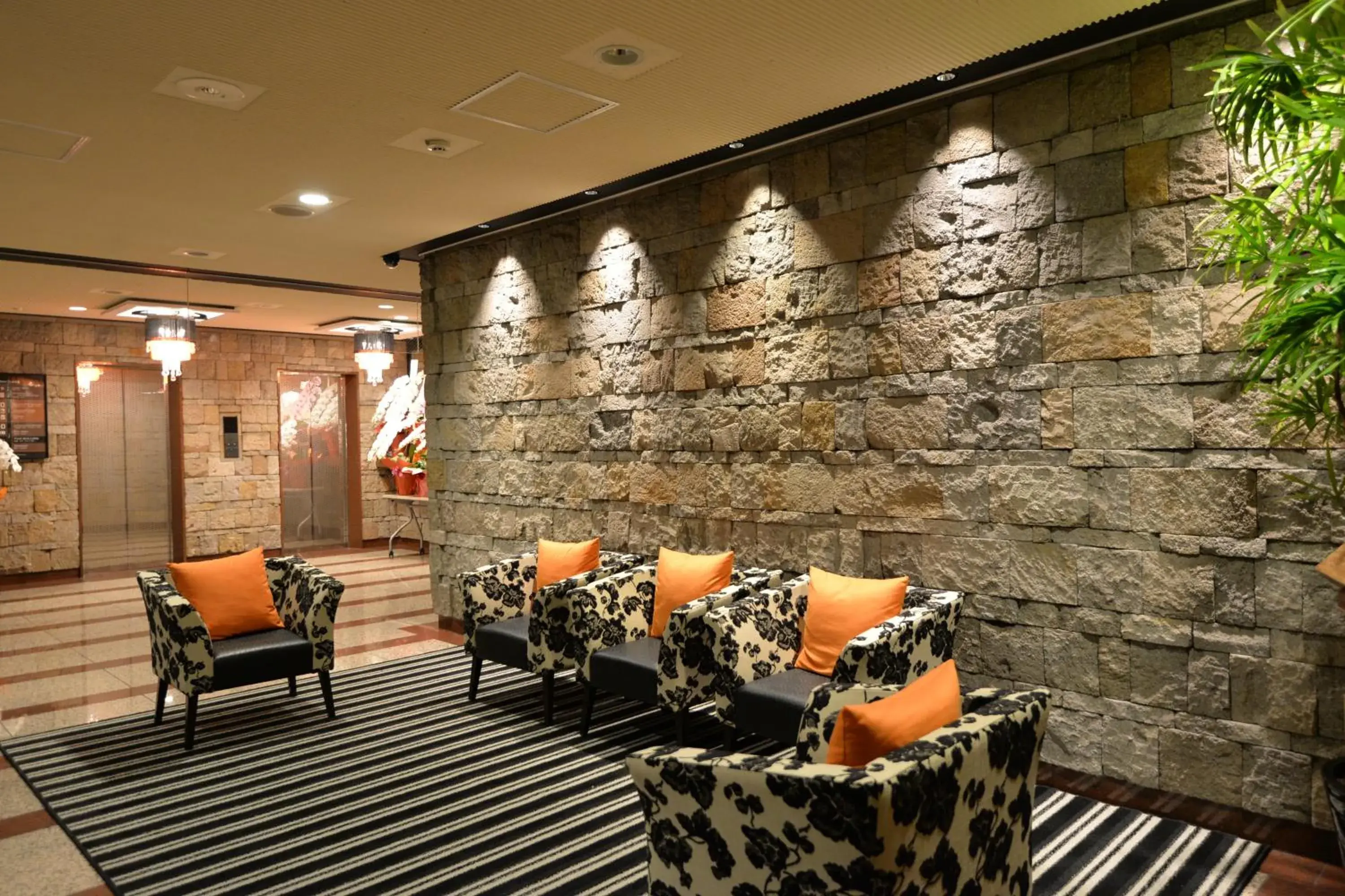 Lobby or reception in APA Hotel Sagamihara Kobuchi Ekimae Lobby or reception in APA Hotel Sagamihara Kobuchi Ekimae