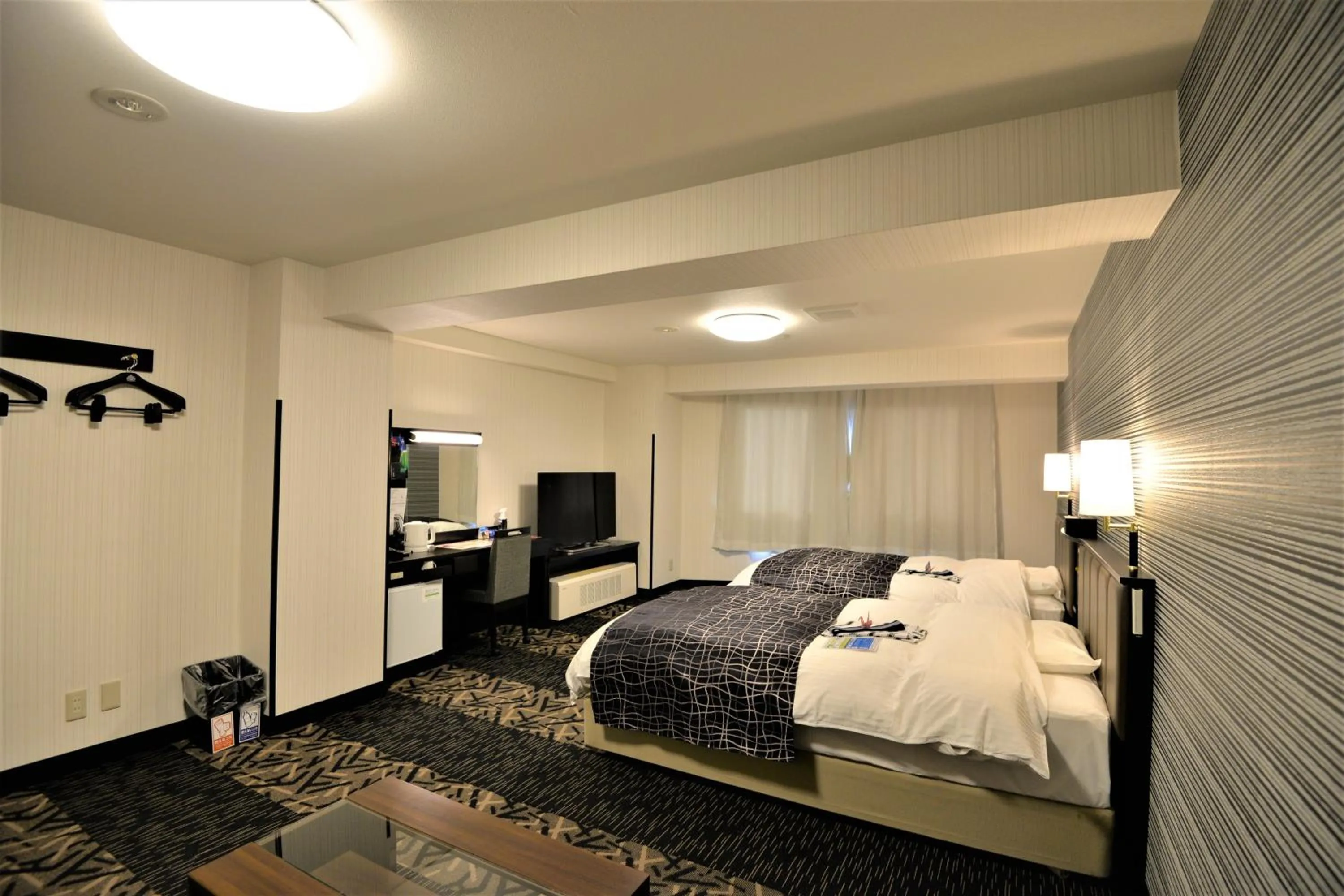 Photo of the whole room, Bed in APA Hotel Sagamihara Kobuchi Ekimae