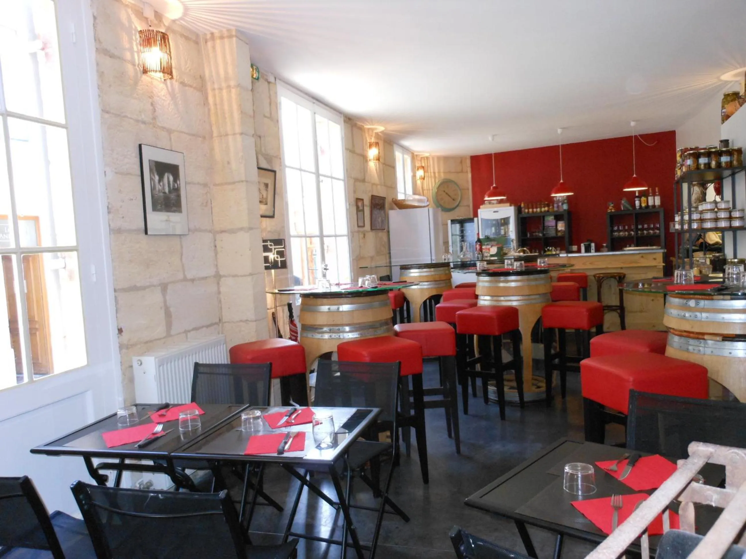 Restaurant/places to eat in Les Logis du Roy