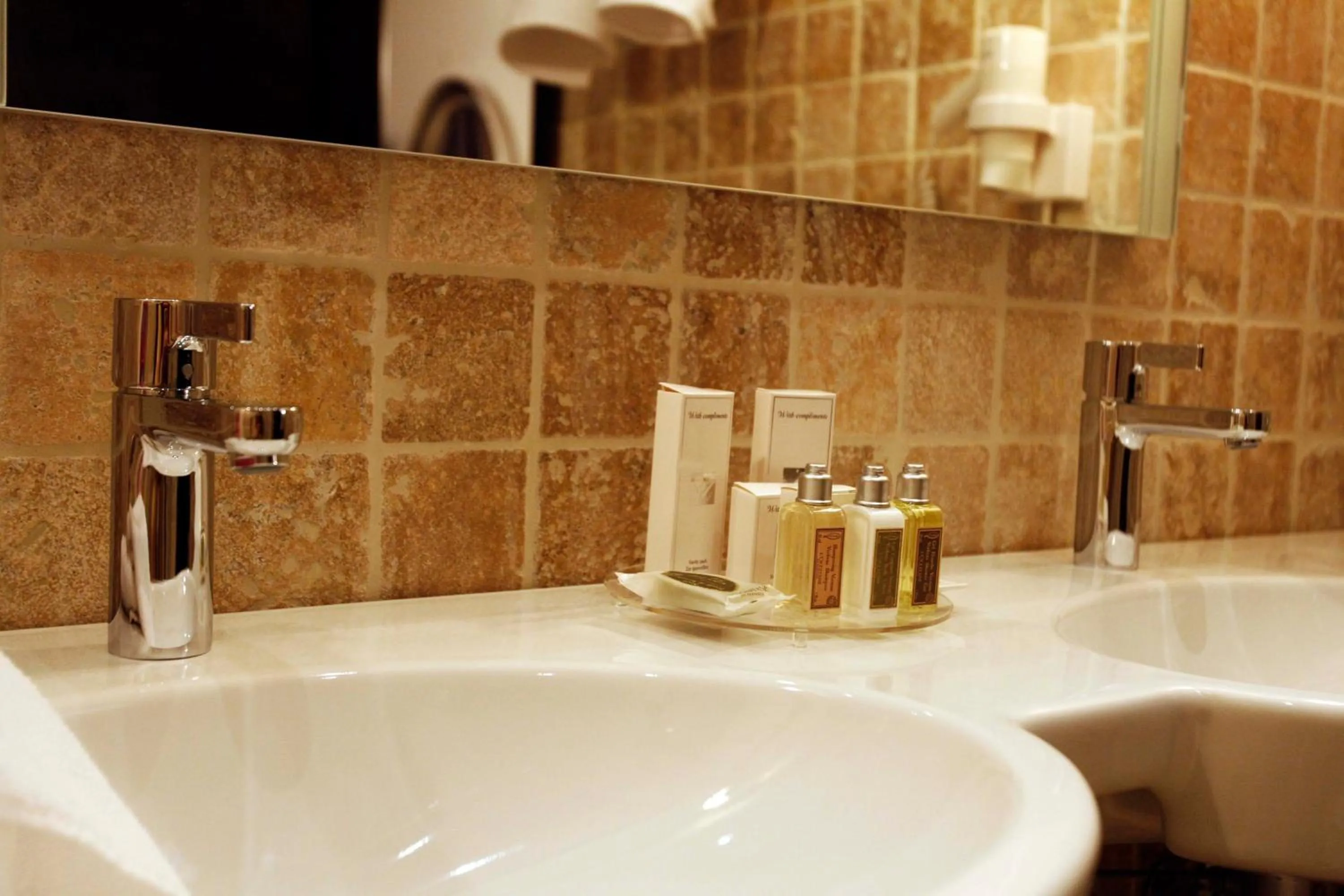 Bathroom in Diamond River Resort & Spa