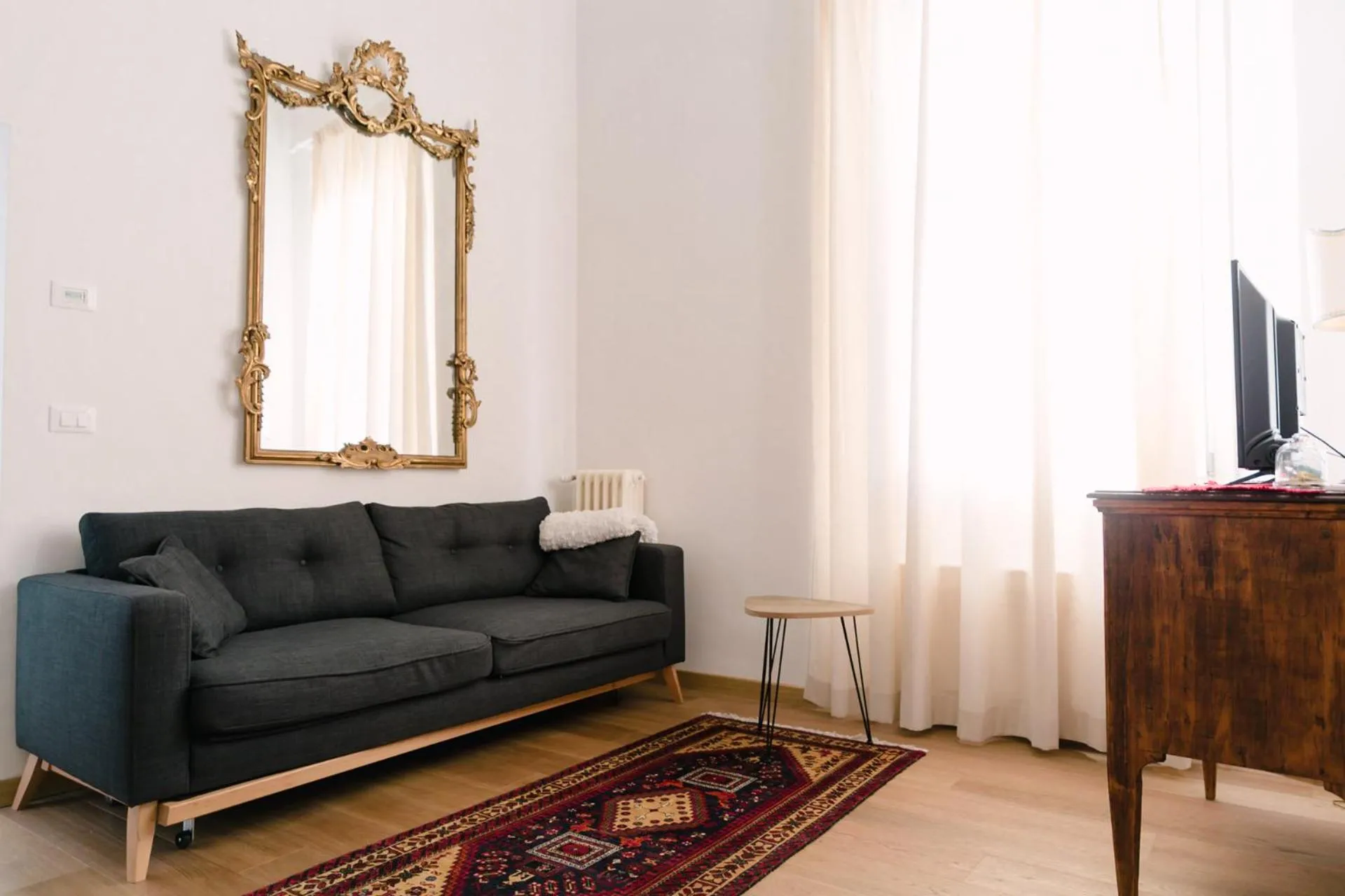 Grande, moderno appartamento in edificio storico