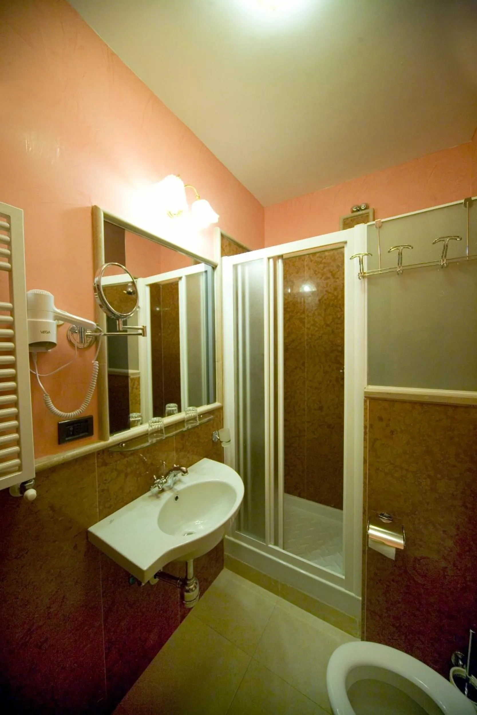 Bathroom in Hotel Merlini
