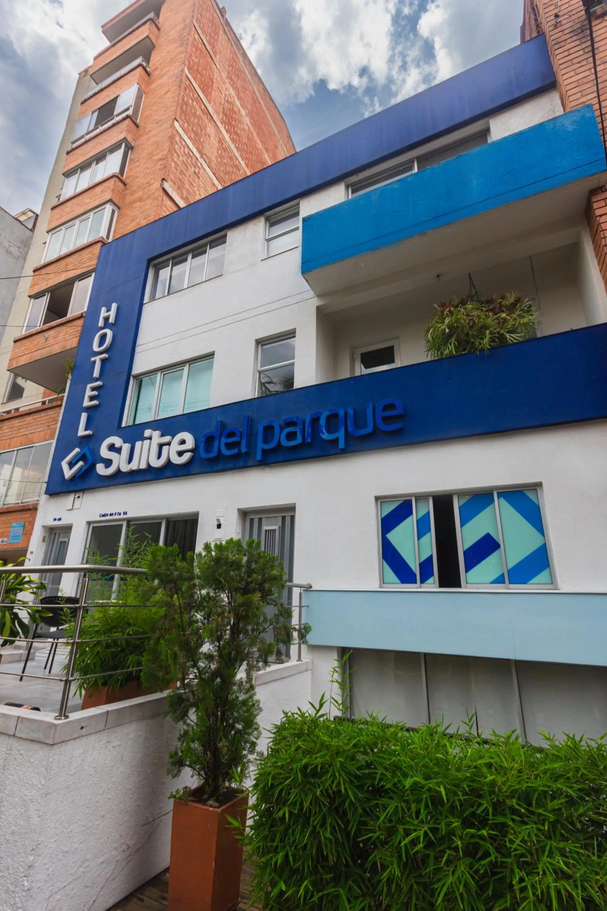 Property building in Hotel Suite del Parque