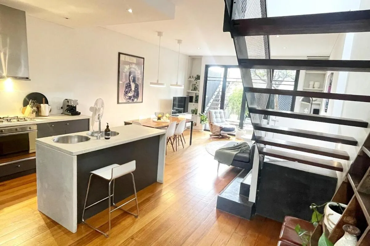 TWO FIVE ZERO RICHMOND four bedroom cityviews lockup garage