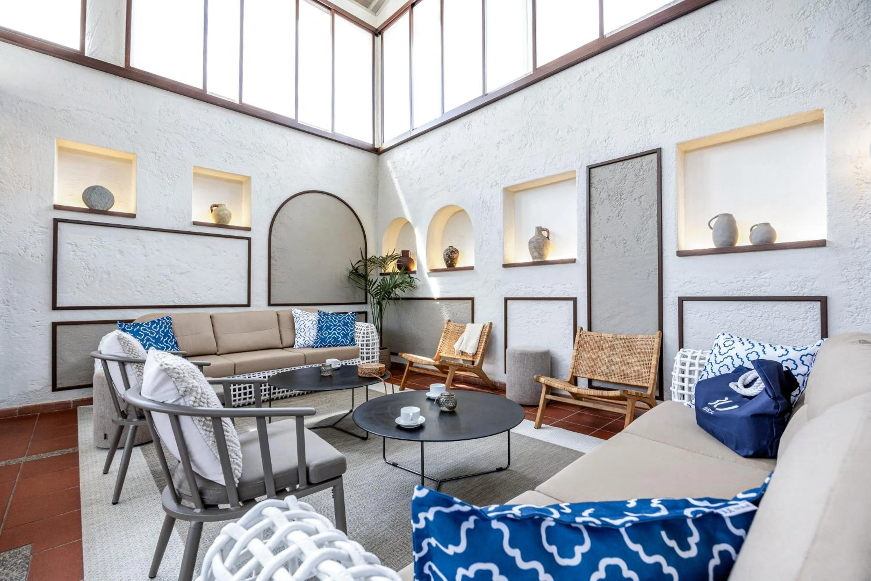 Seating area in MClub Budoni