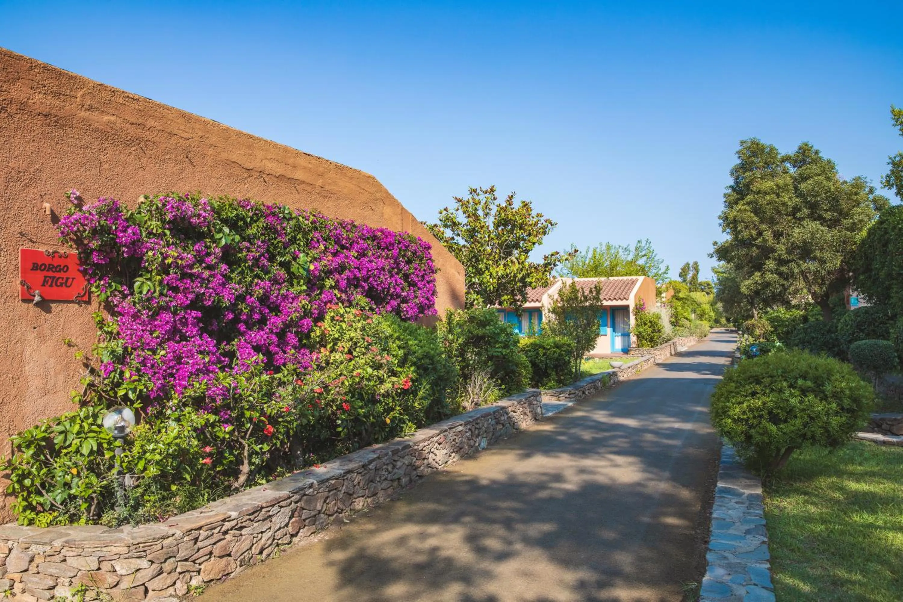 Property building in MClub Budoni