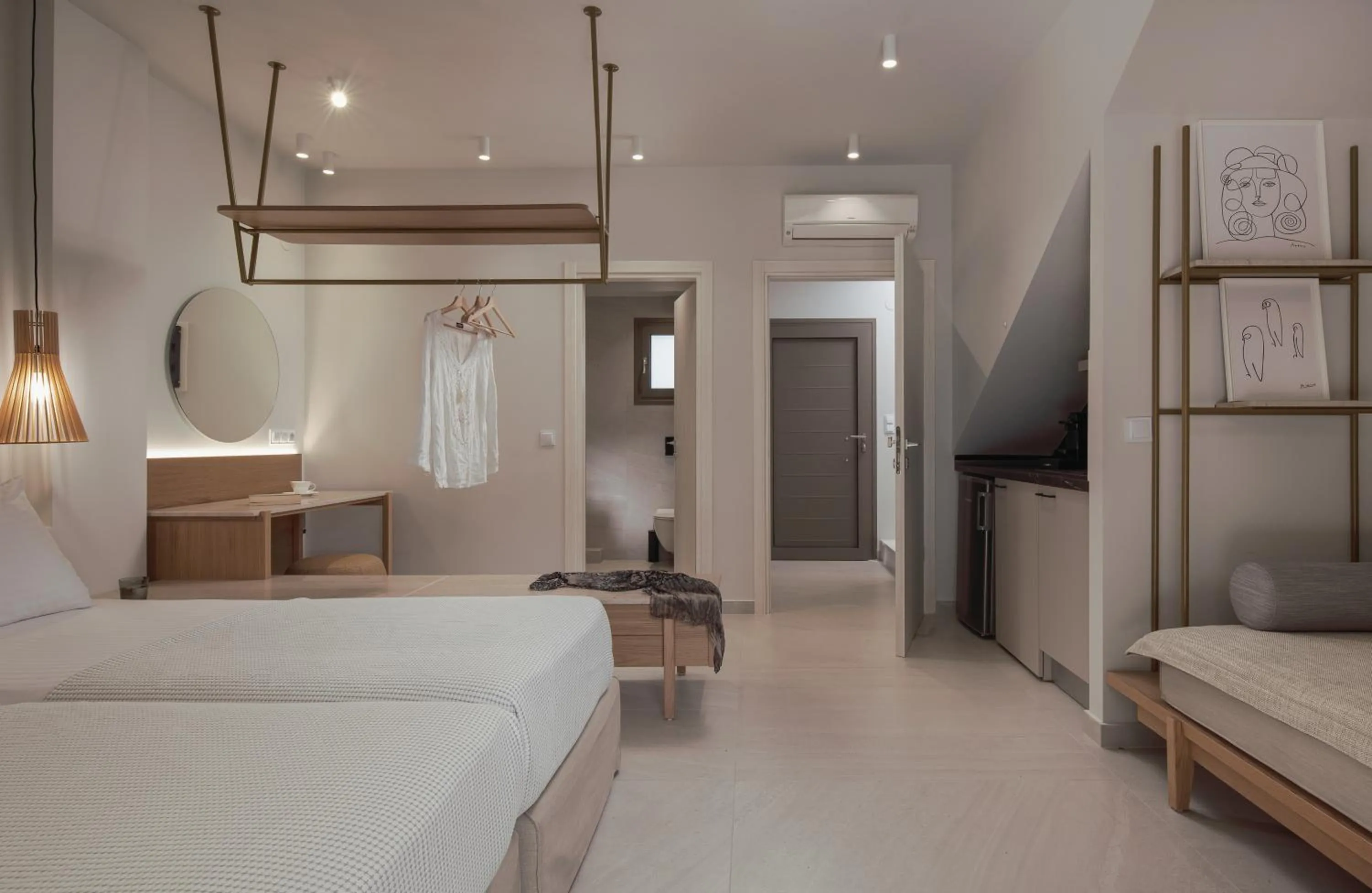 Living room, Bed in Philoxenia Hotel