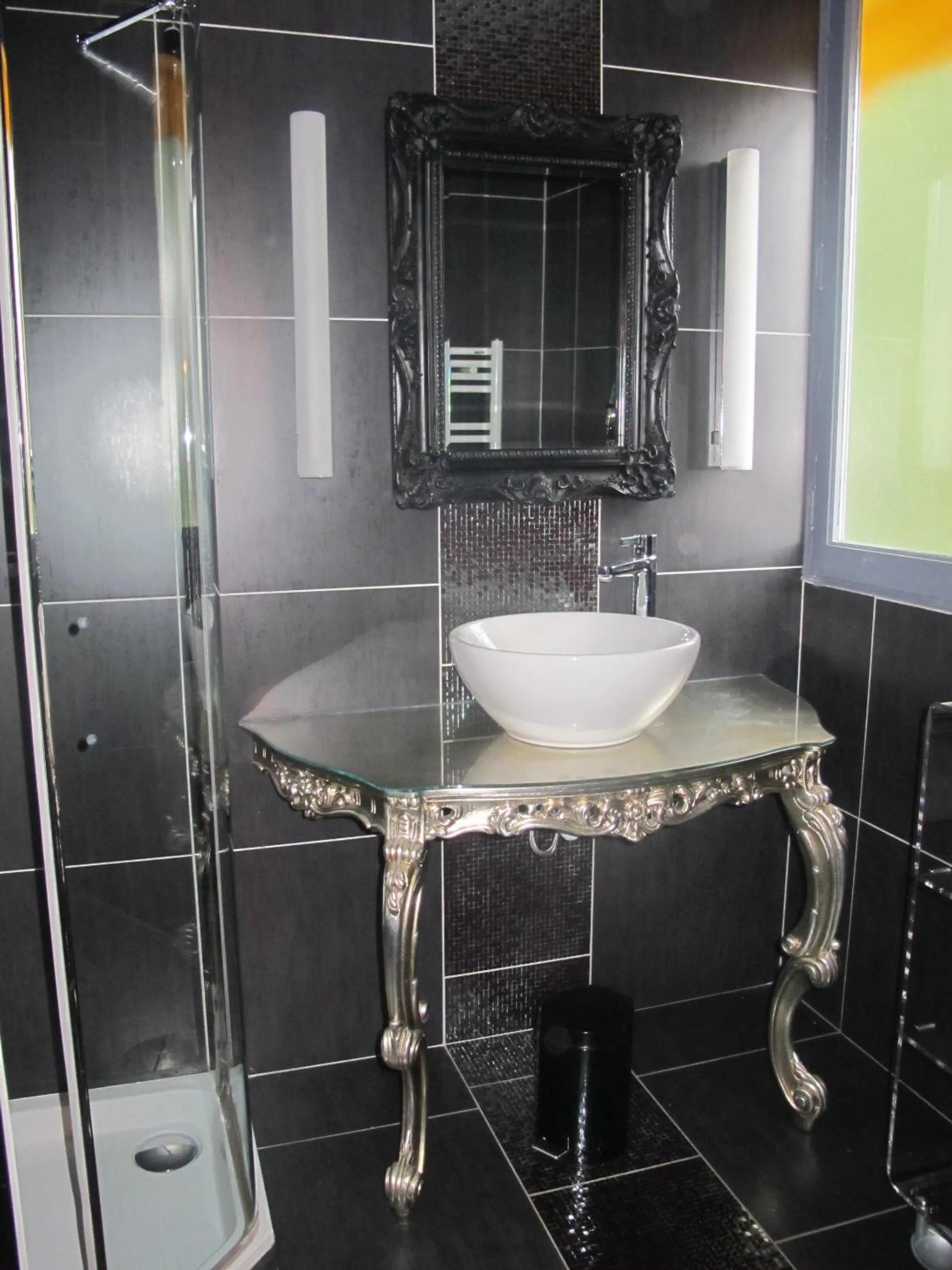 Bathroom in Hotel La Chaumiere