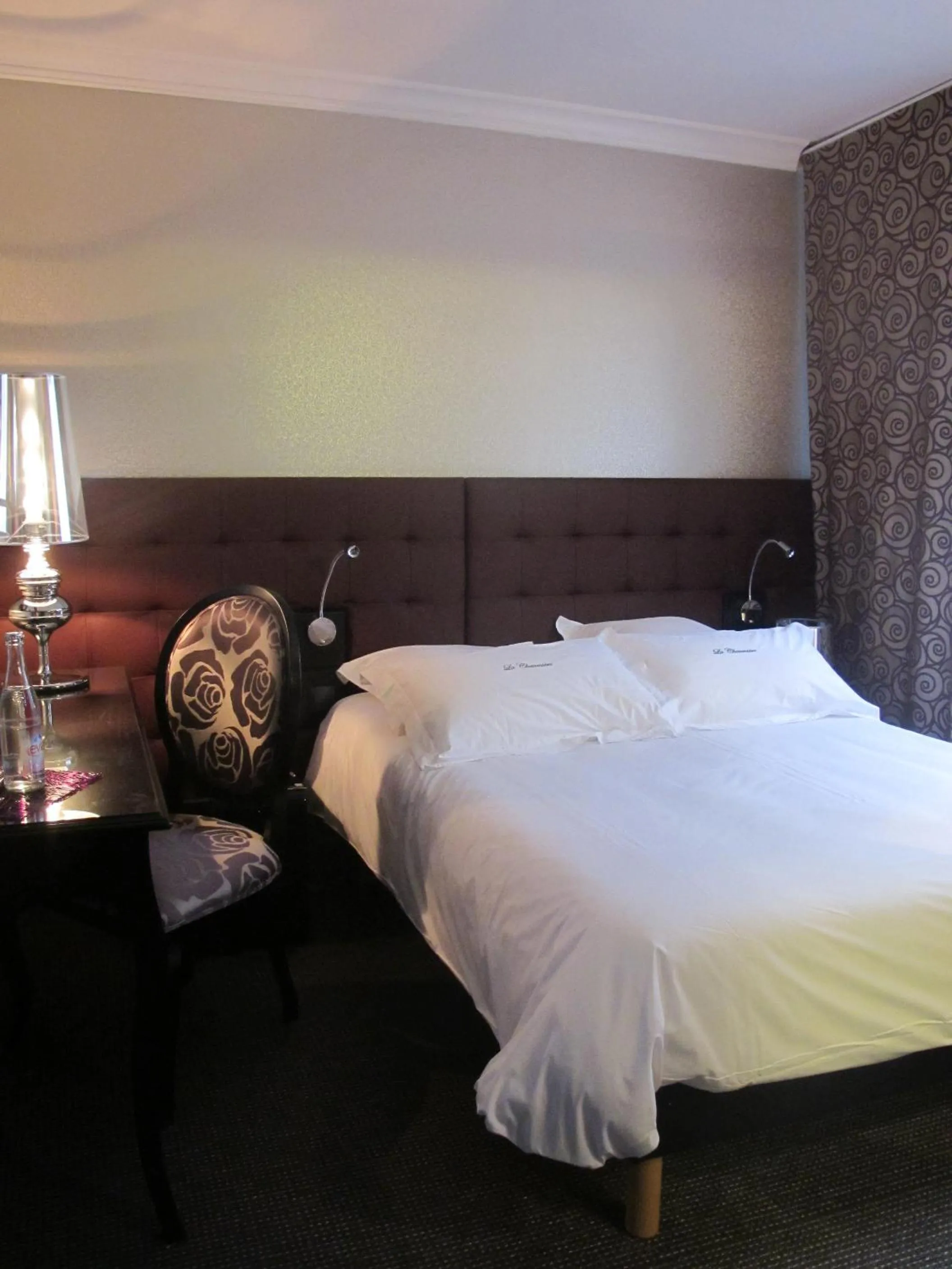Photo of the whole room, Bed in Hotel La Chaumiere