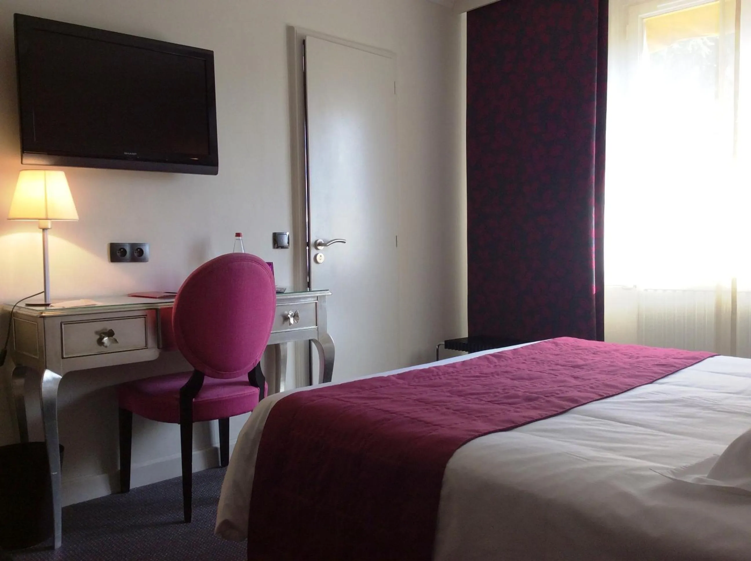 Bedroom, Bed in Hotel La Chaumiere