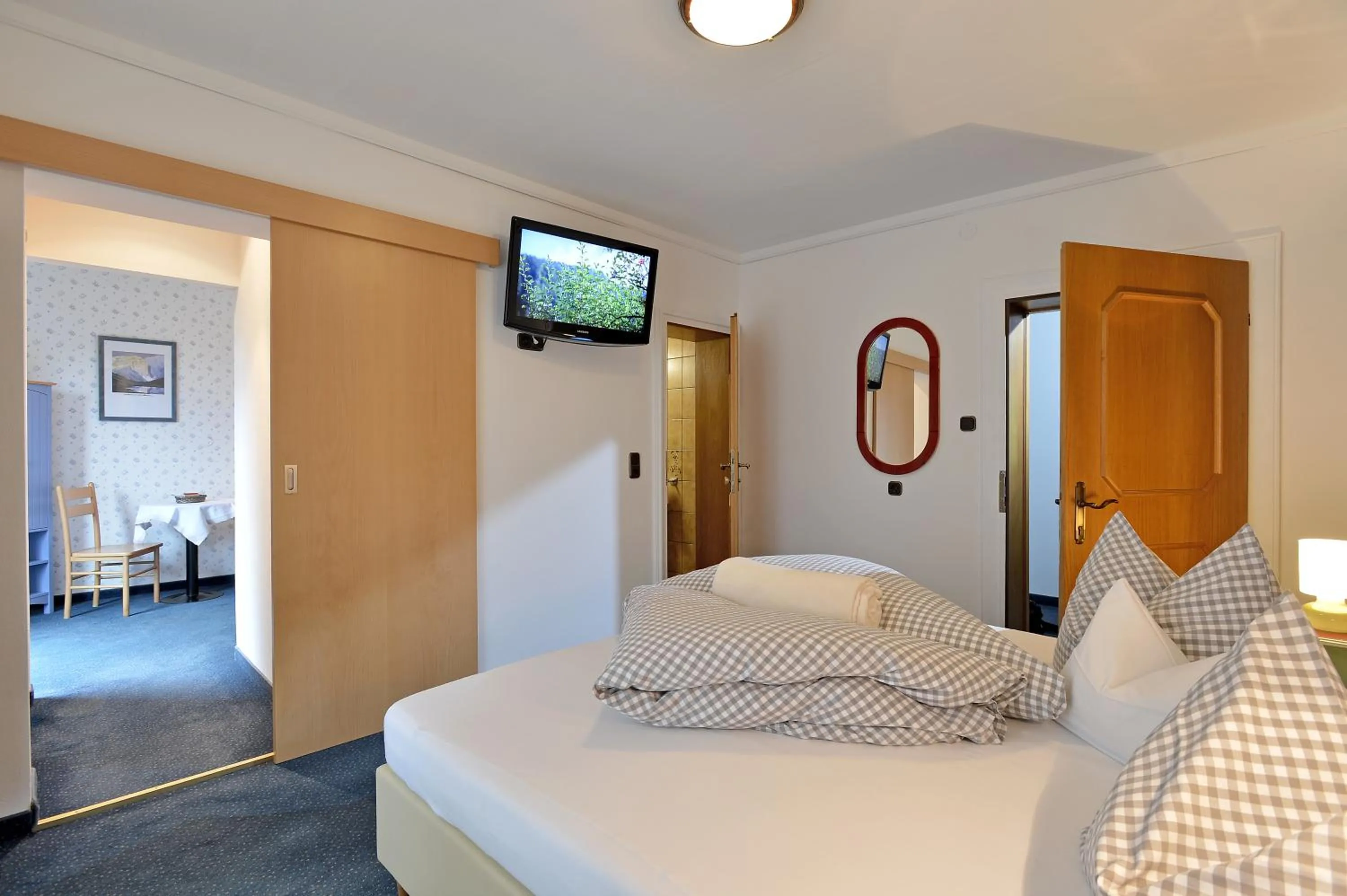 Bedroom, Bed in Landhaus Kumbichl