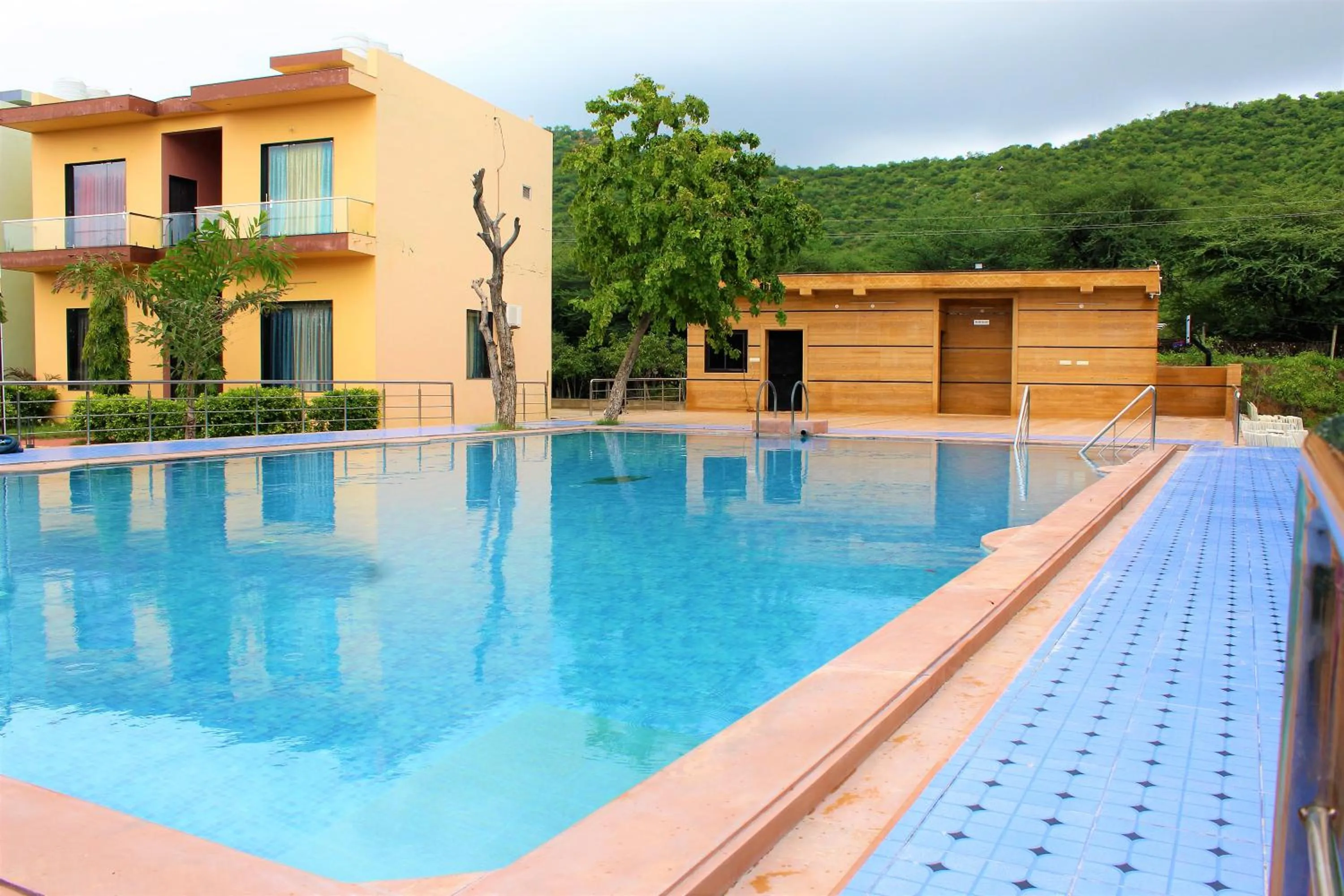 Chitrakoot Garden and Resorts