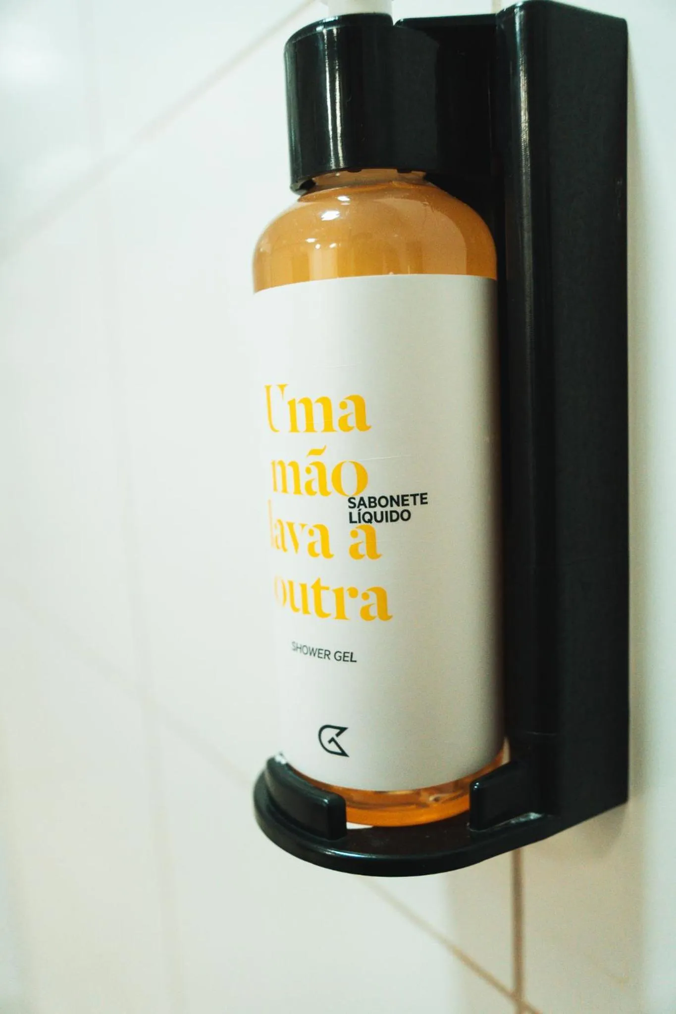 Logo/Certificate/Sign in Golden Tulip Porto Vitória