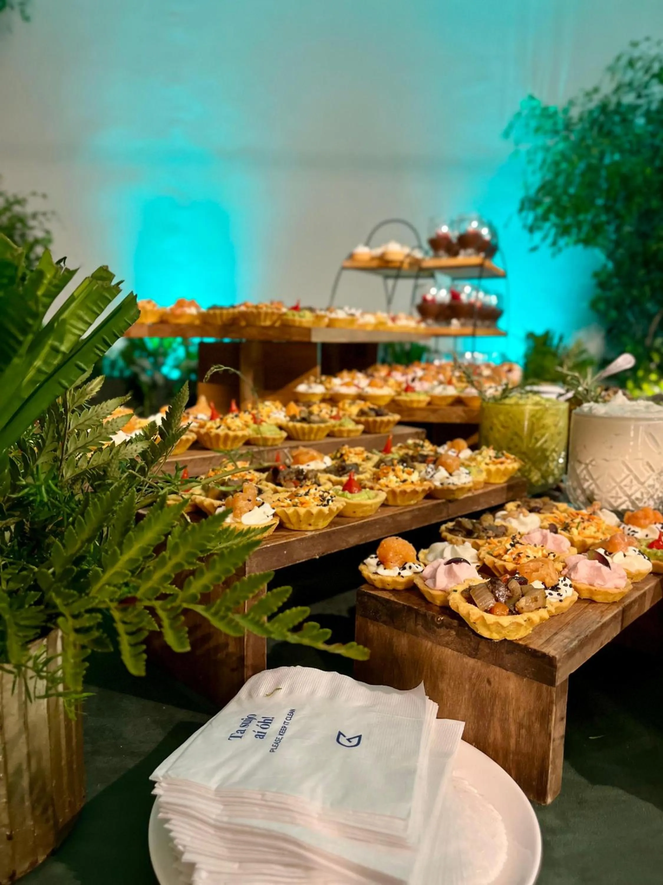 Food in Golden Tulip Porto Vitória