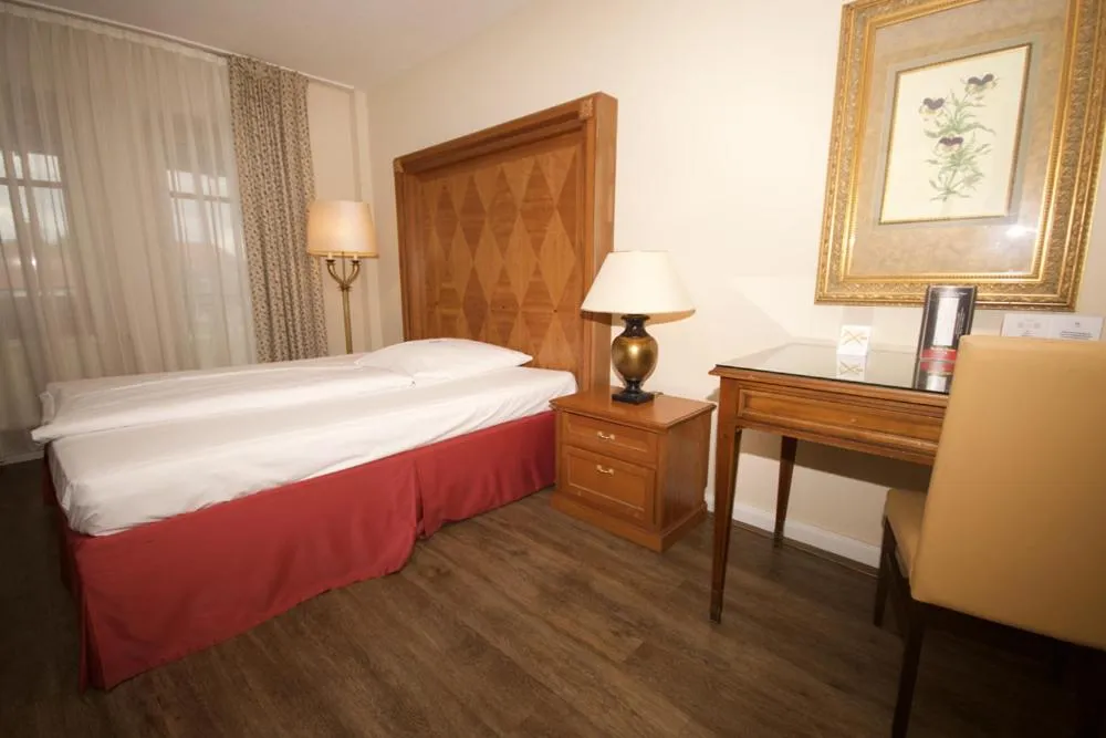 Photo of the whole room, Bed in Gästehaus Bavaria