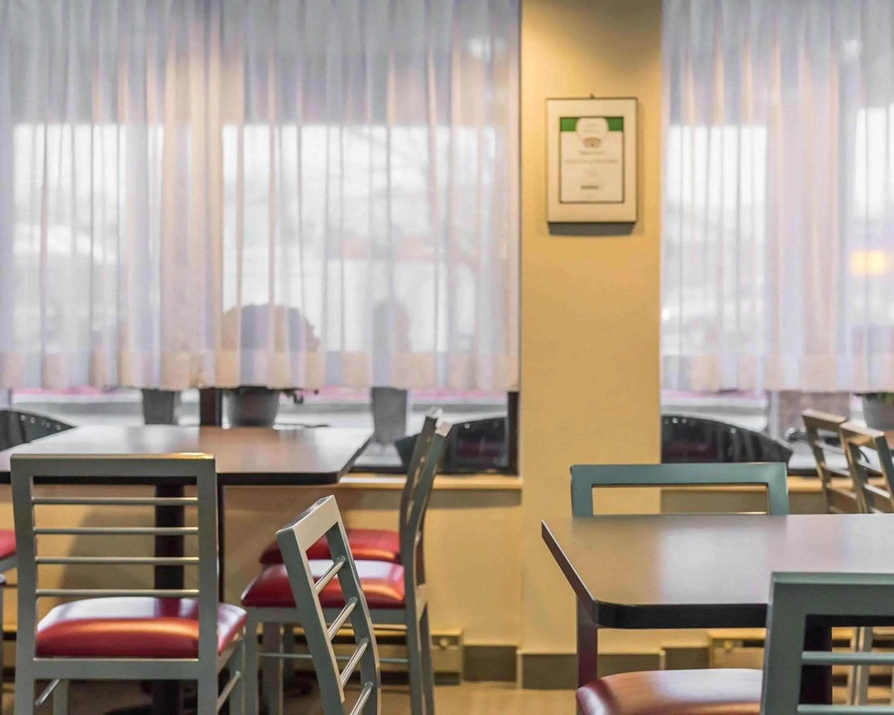 Restaurant/places to eat in Comfort Inn Restaurant/places to eat in Comfort Inn