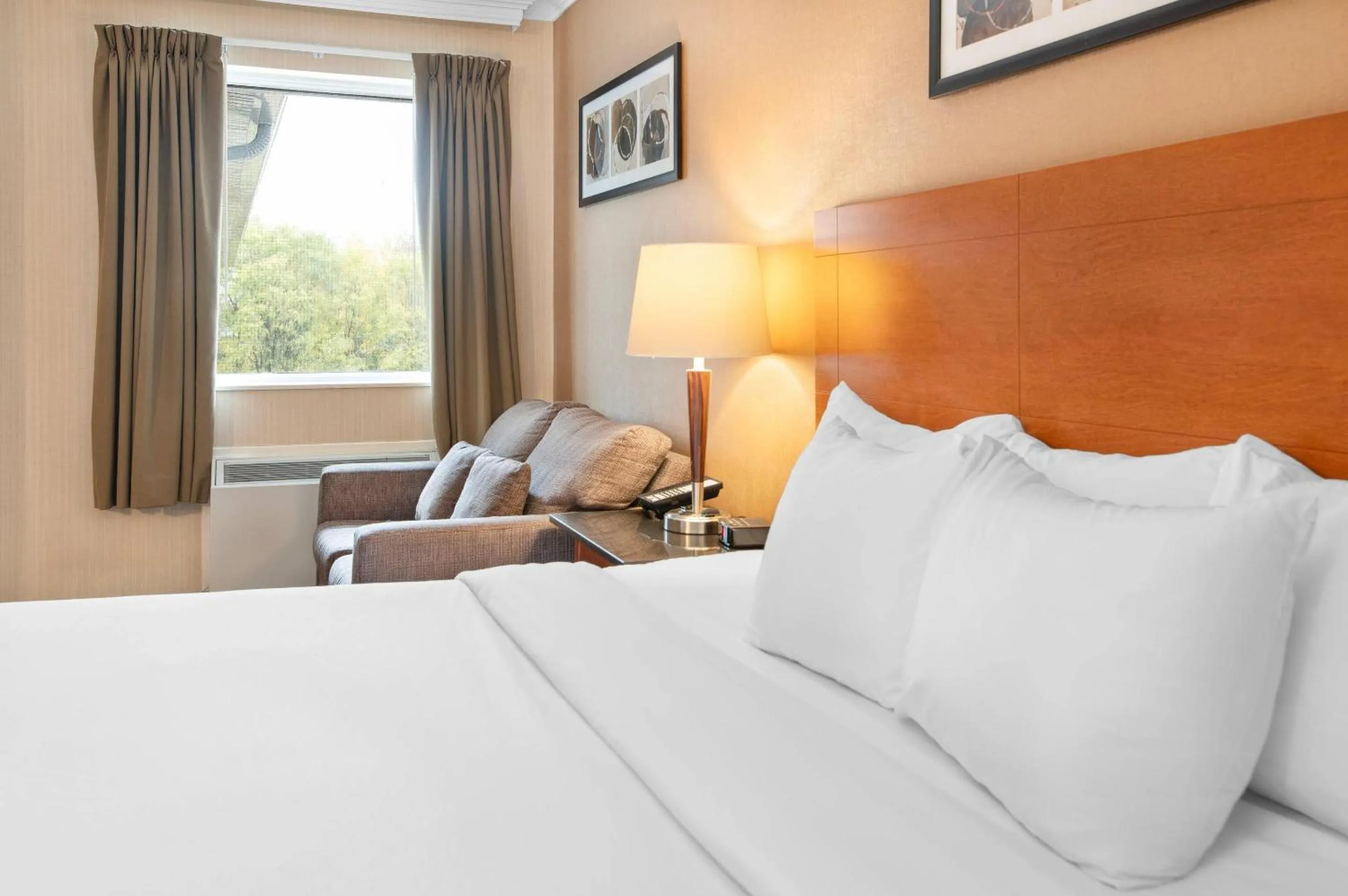 Bedroom in Comfort Inn