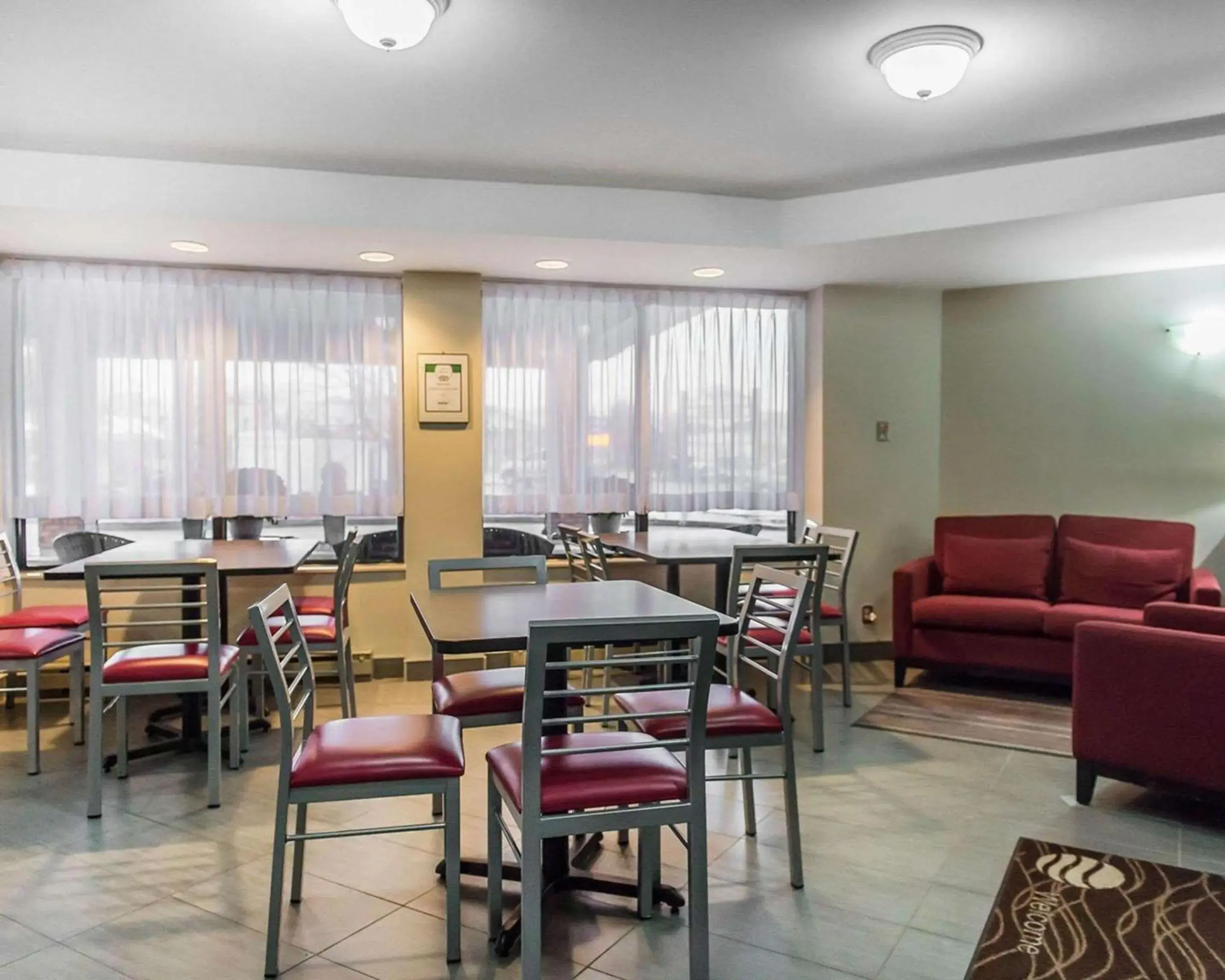 Restaurant/places to eat in Comfort Inn Restaurant/places to eat in Comfort Inn