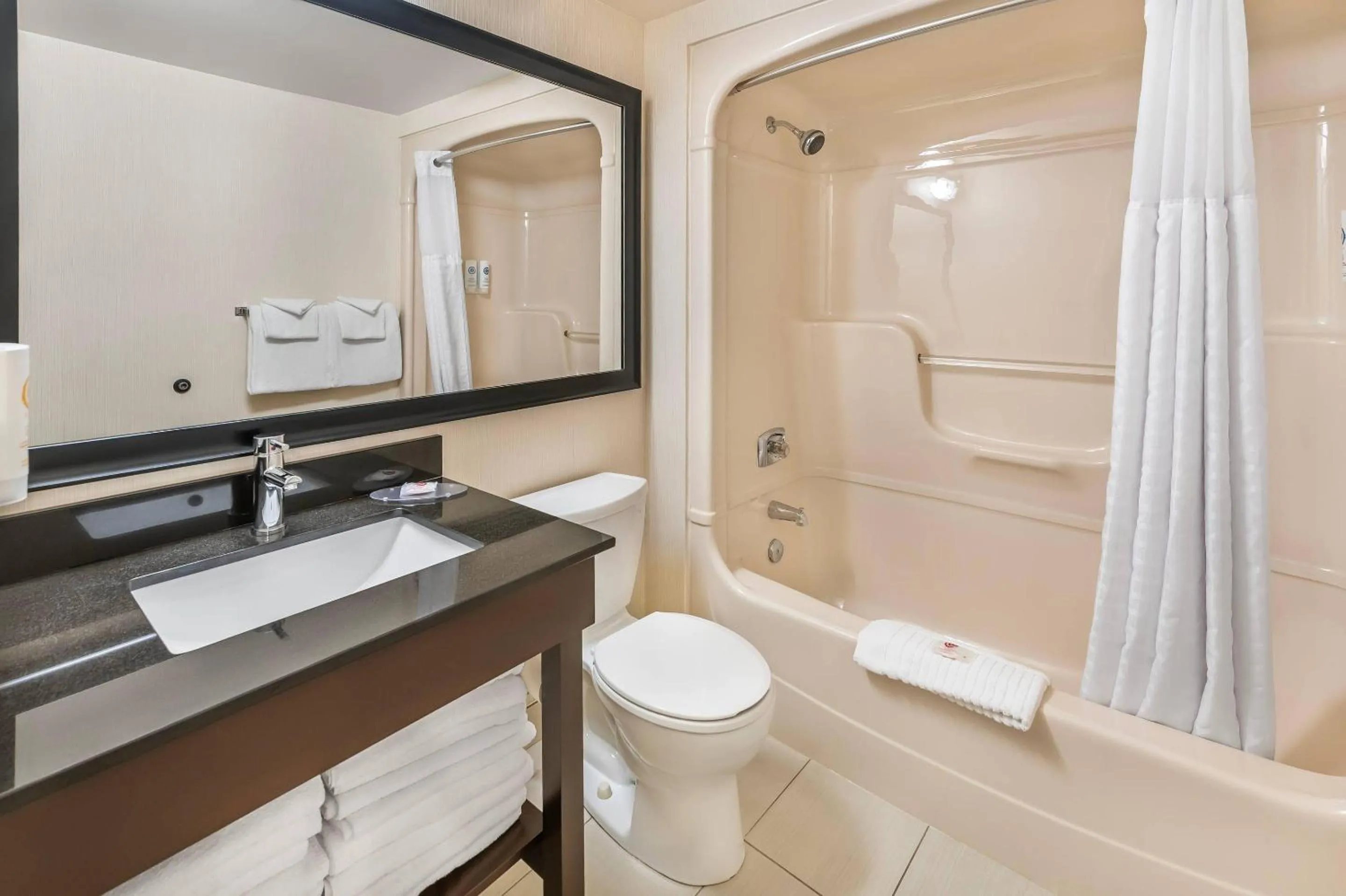 Bedroom in Comfort Inn