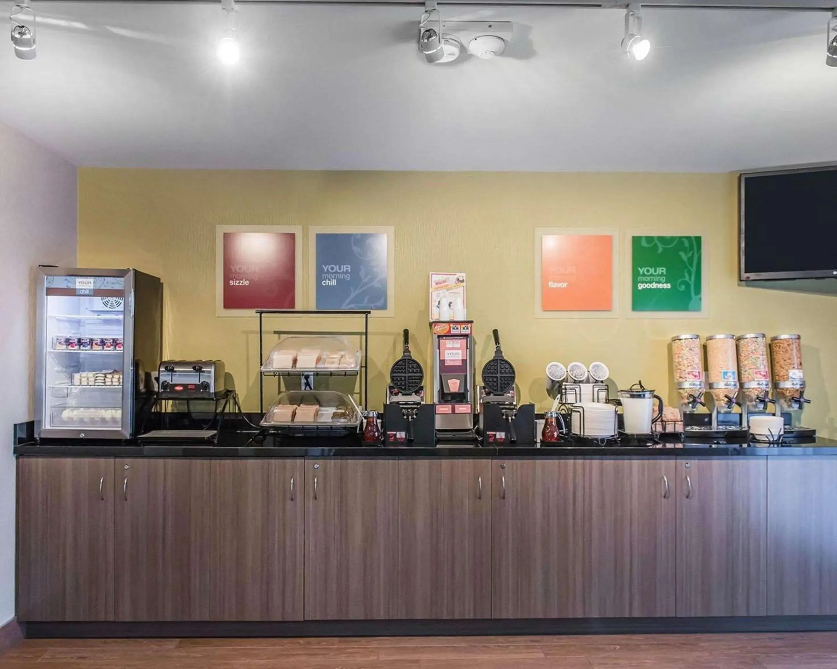 Restaurant/places to eat in Comfort Inn Restaurant/places to eat in Comfort Inn