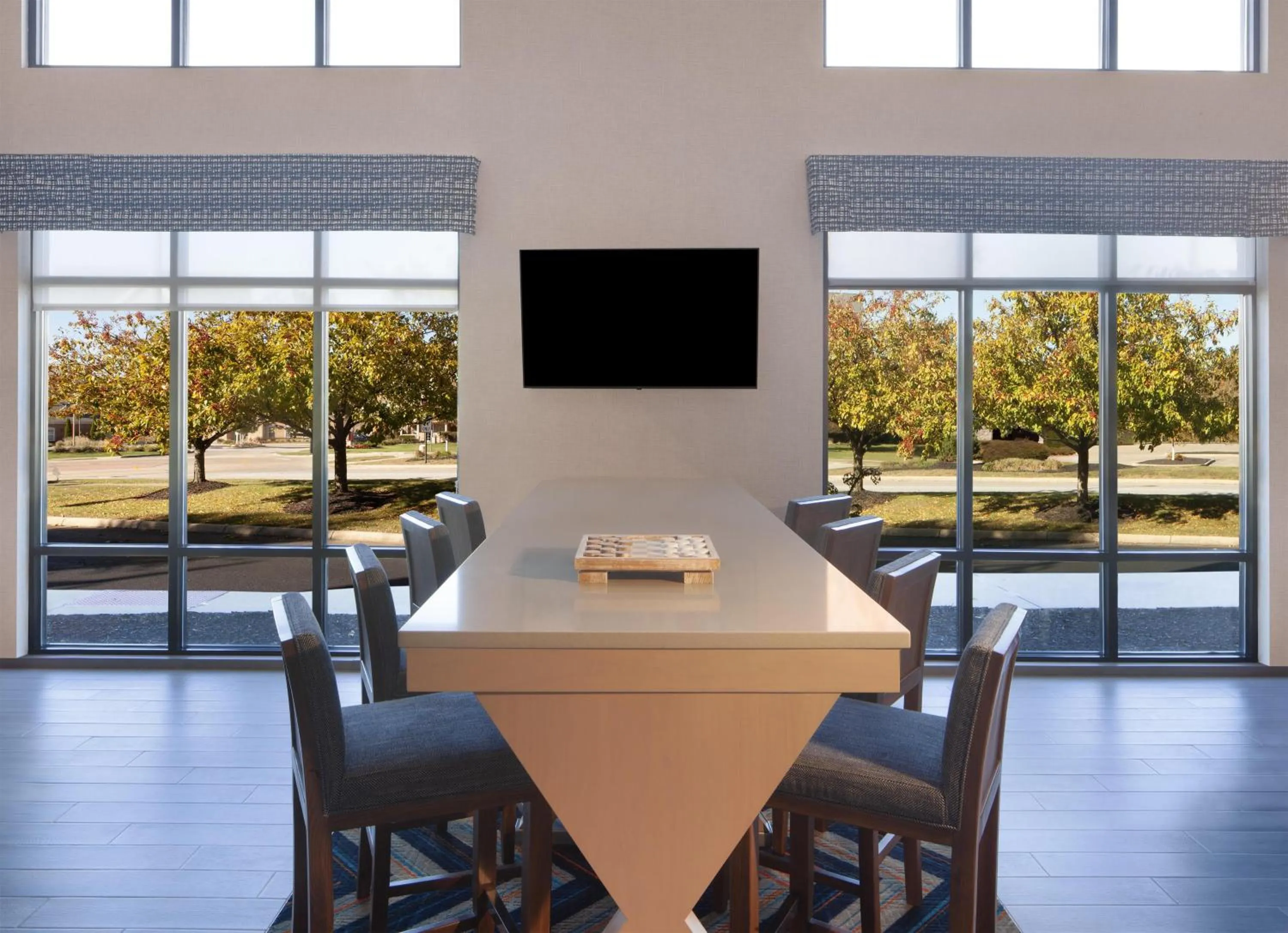 Lobby or reception in Hampton Inn & Suites Cleveland-Mentor