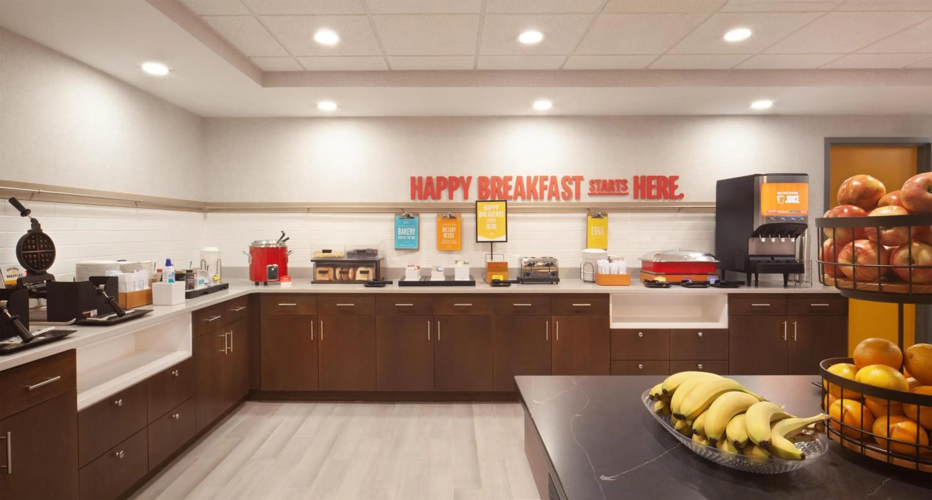 Breakfast in Hampton Inn & Suites Cleveland-Mentor