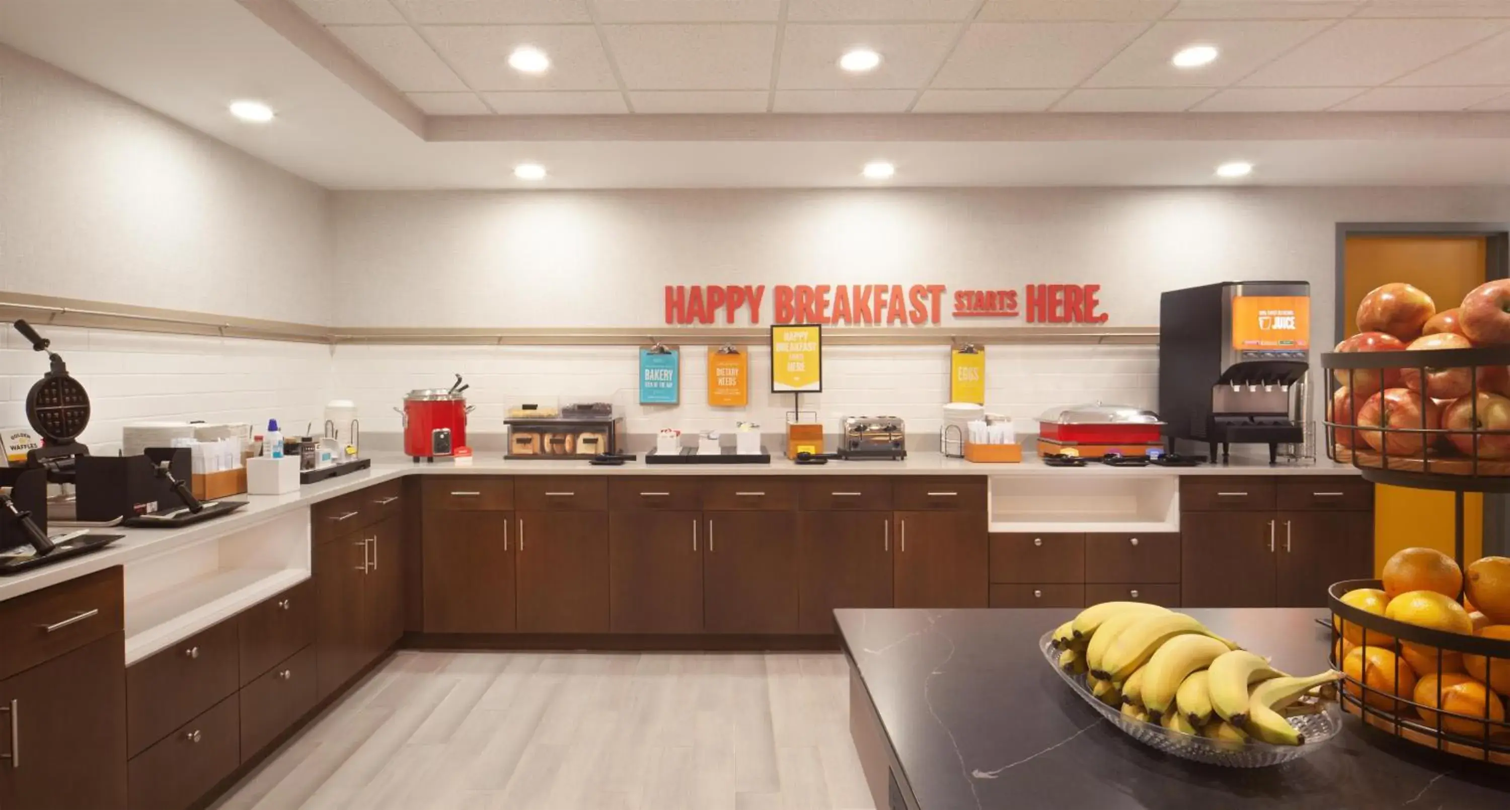 Breakfast in Hampton Inn & Suites Cleveland-Mentor Breakfast in Hampton Inn & Suites Cleveland-Mentor