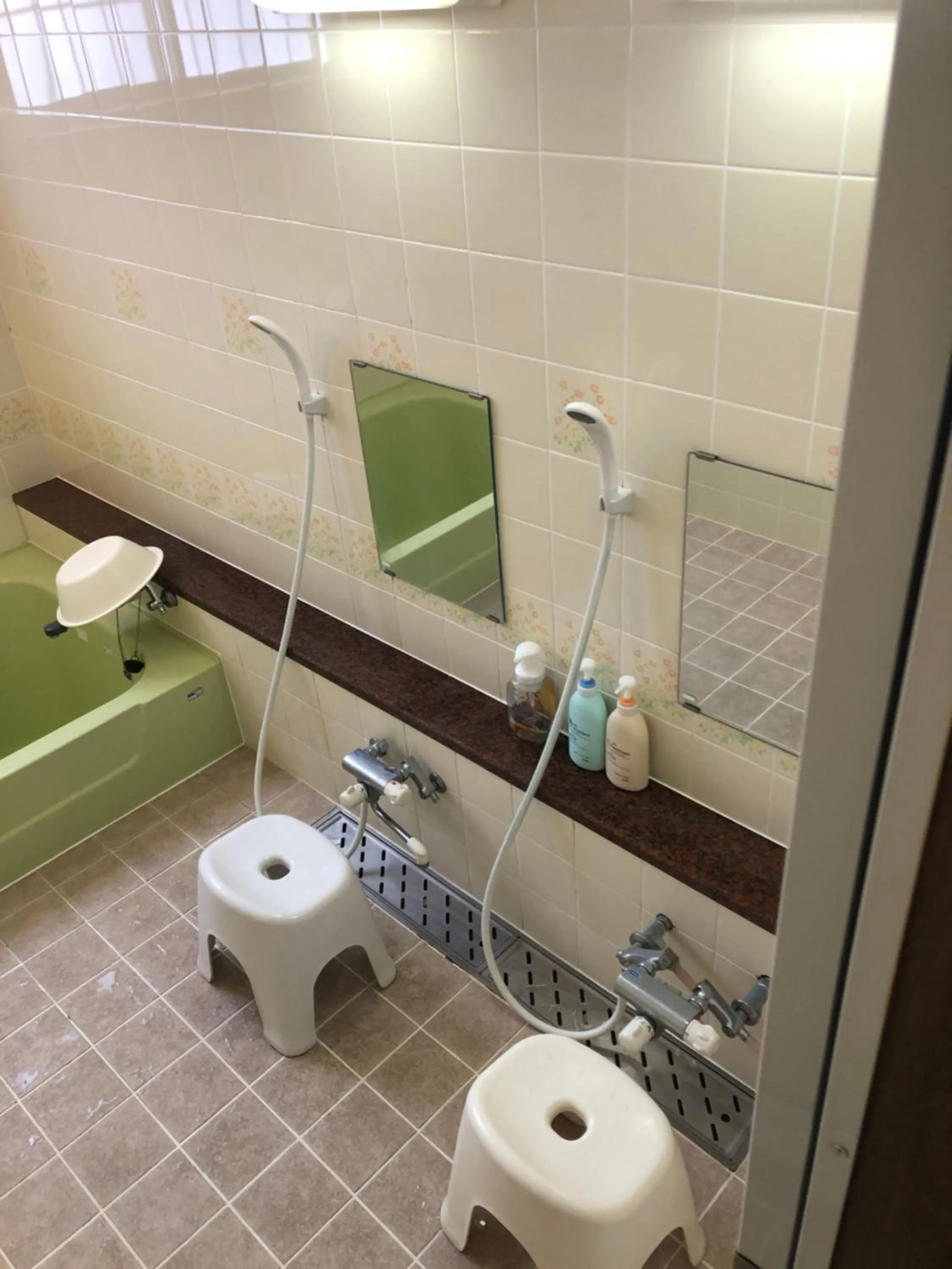 Bathroom in The Bohemians' Shelter