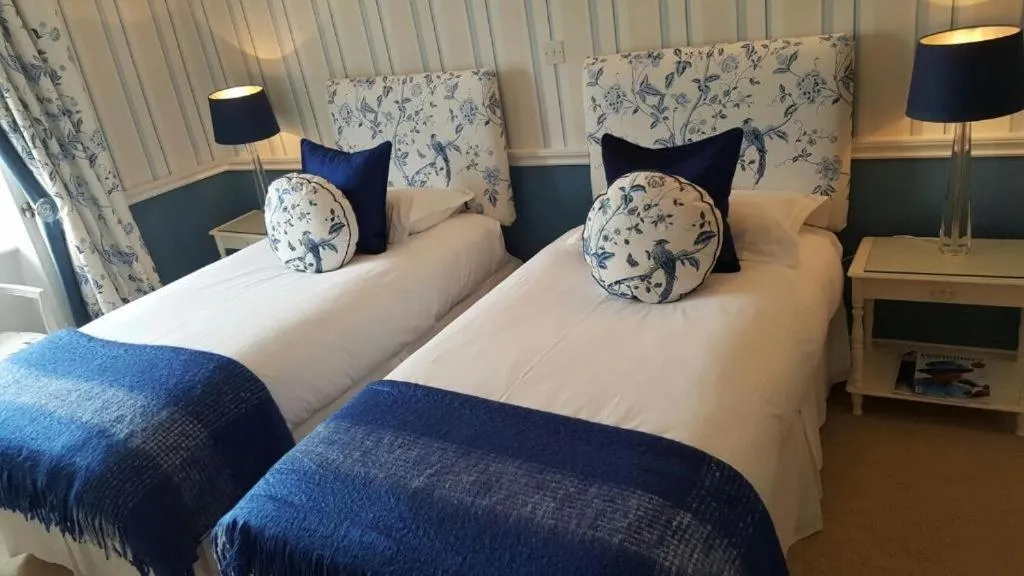 Bathroom, Bed in The Casterbridge