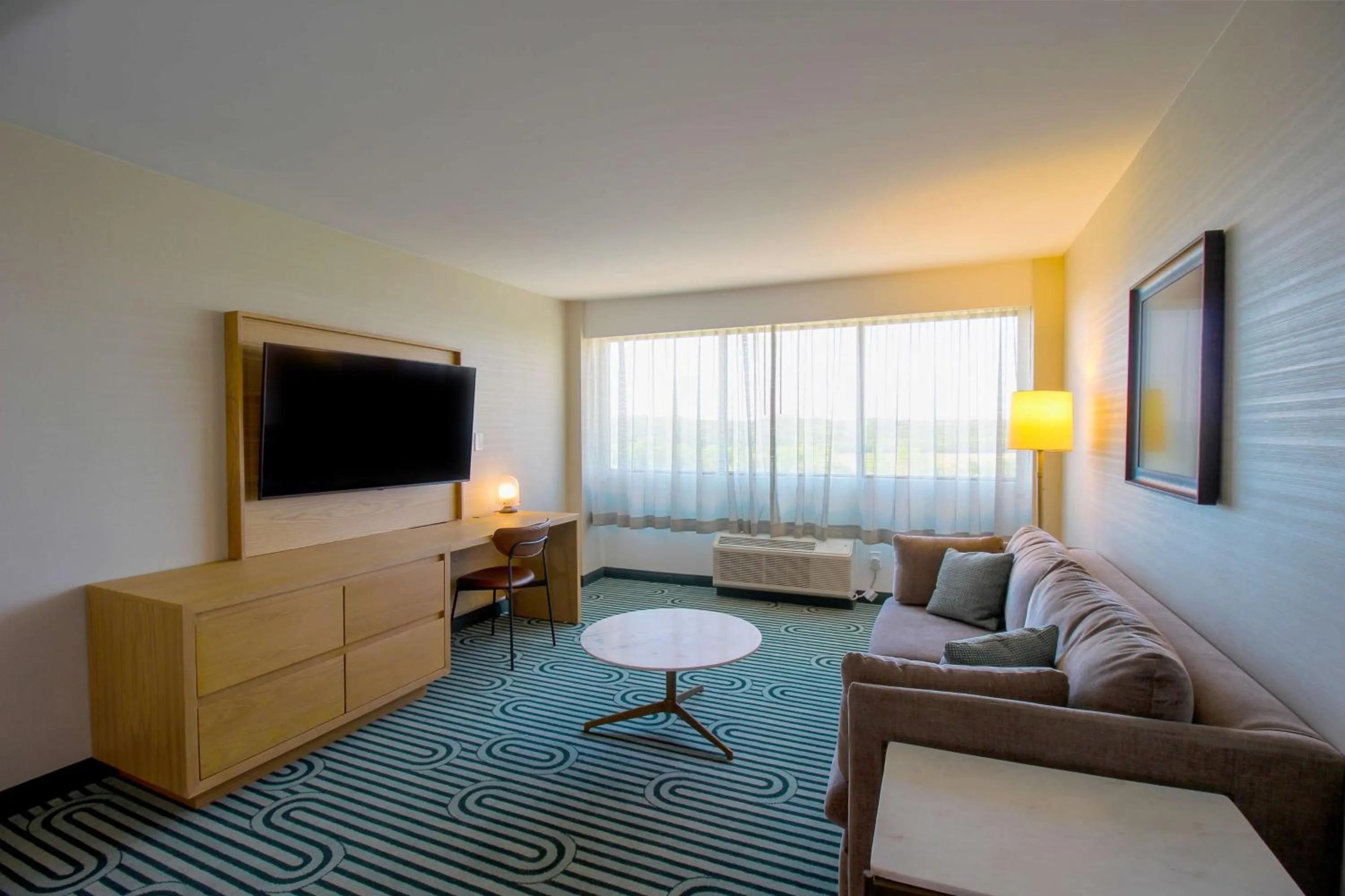 Living room in Doubletree By Hilton Clarksville Riverview