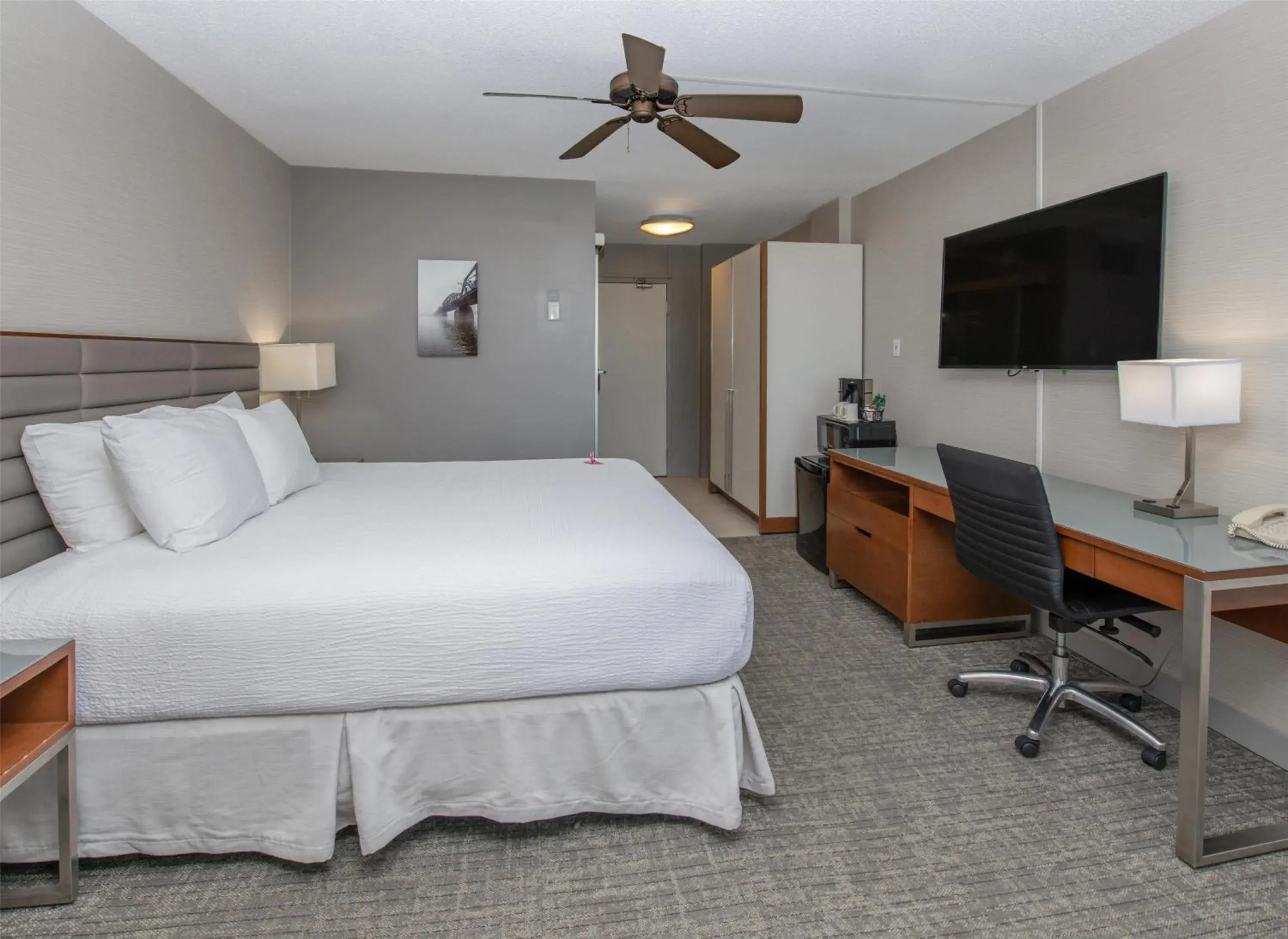 Bedroom, Bed in Coast Prince George Hotel by APA Bedroom, Bed in Coast Prince George Hotel by APA