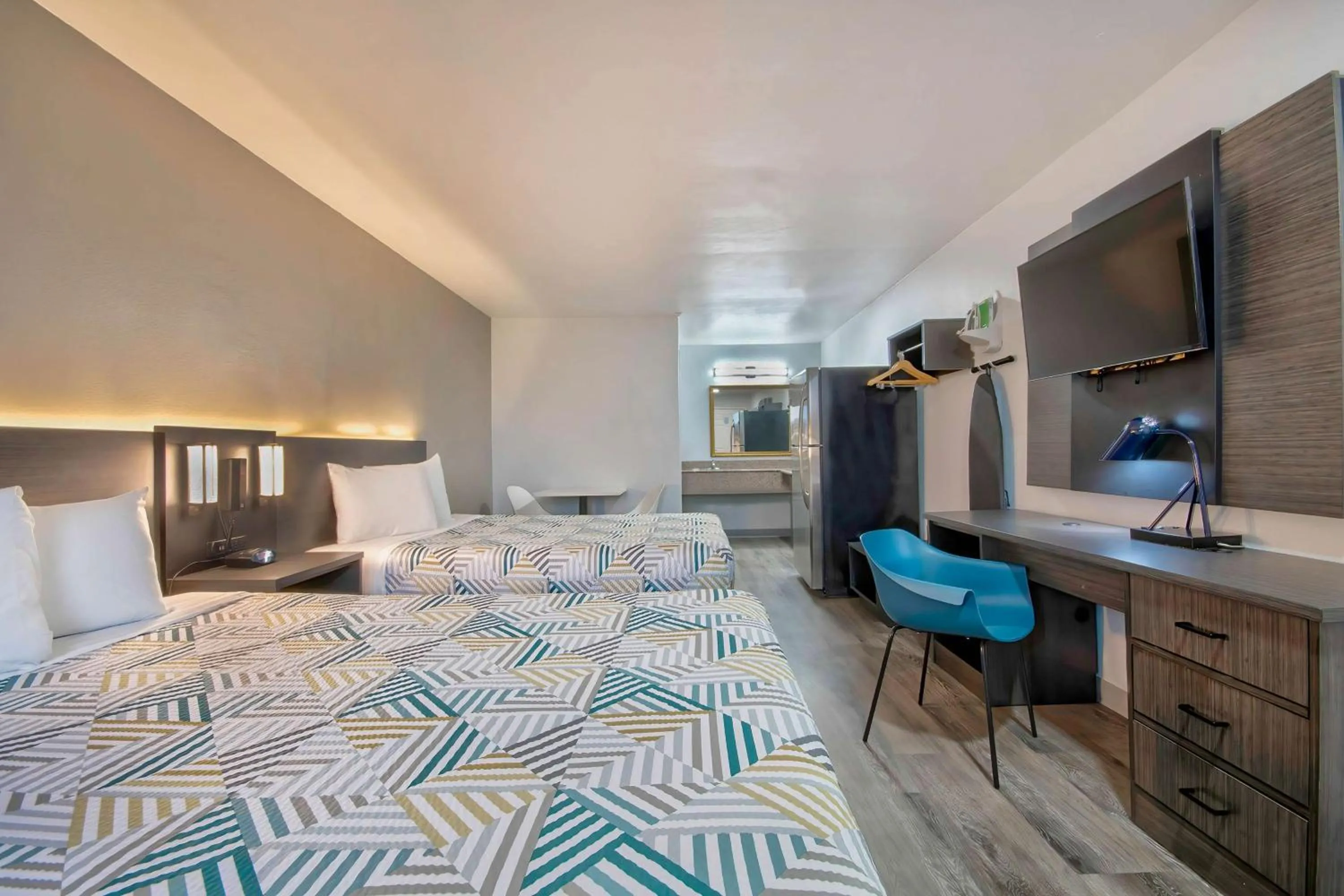 Bedroom, Bed in Studio 6 - Texas City, TX