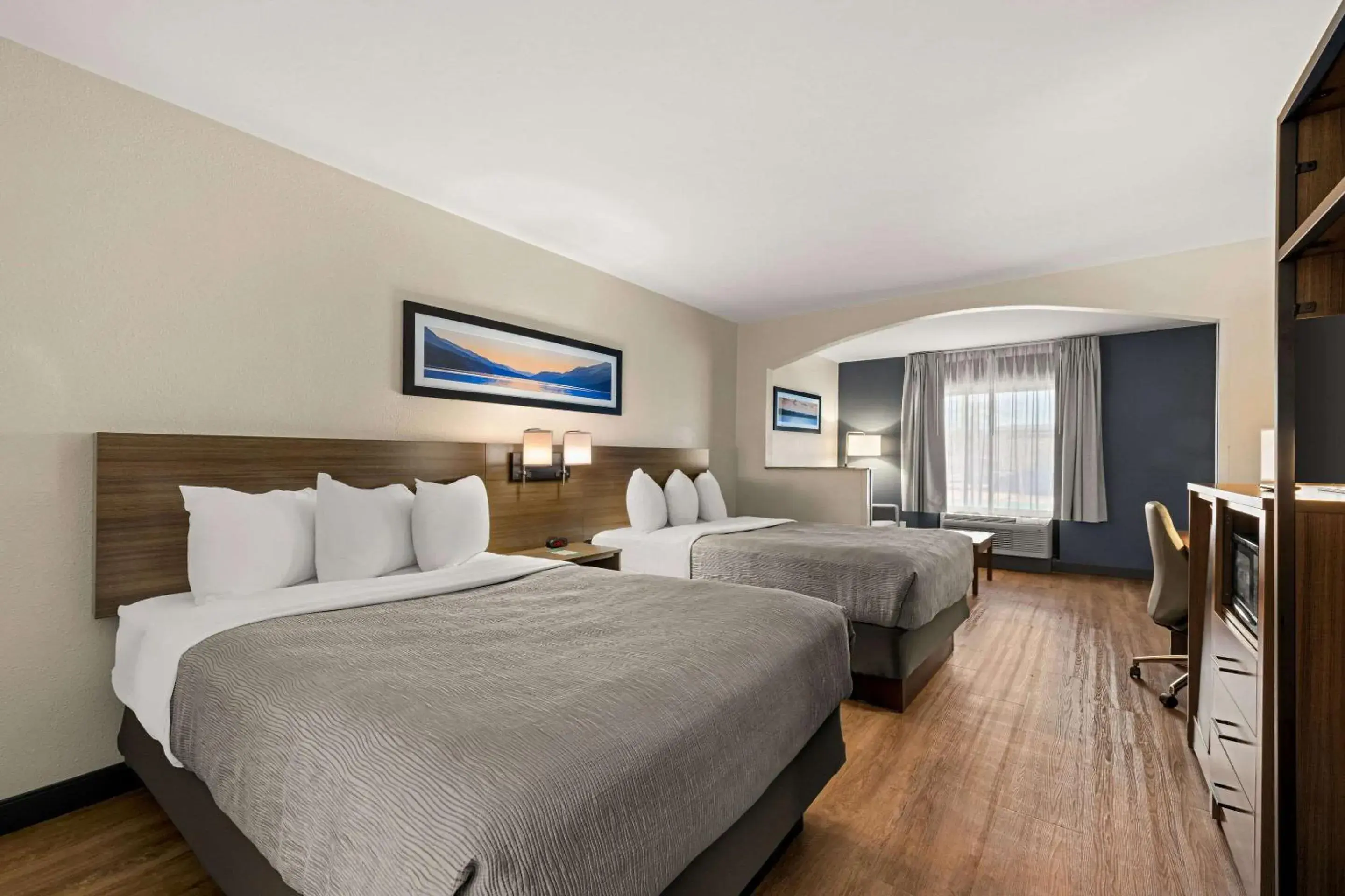 Bedroom, Bed in Quality Inn & Suites Matthews - Charlotte Bedroom, Bed in Quality Inn & Suites Matthews - Charlotte