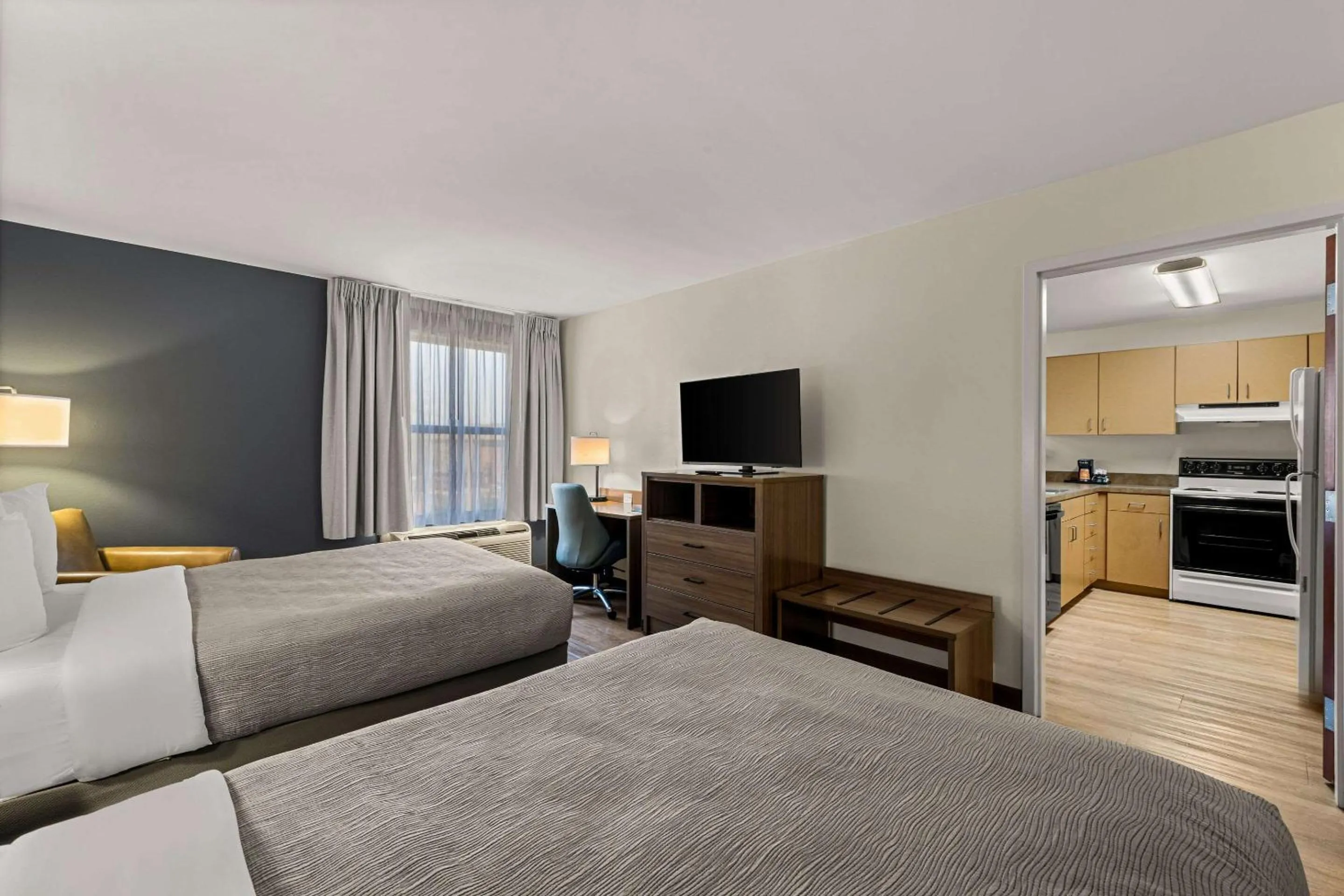 Bedroom, Bed in Quality Inn & Suites Matthews - Charlotte