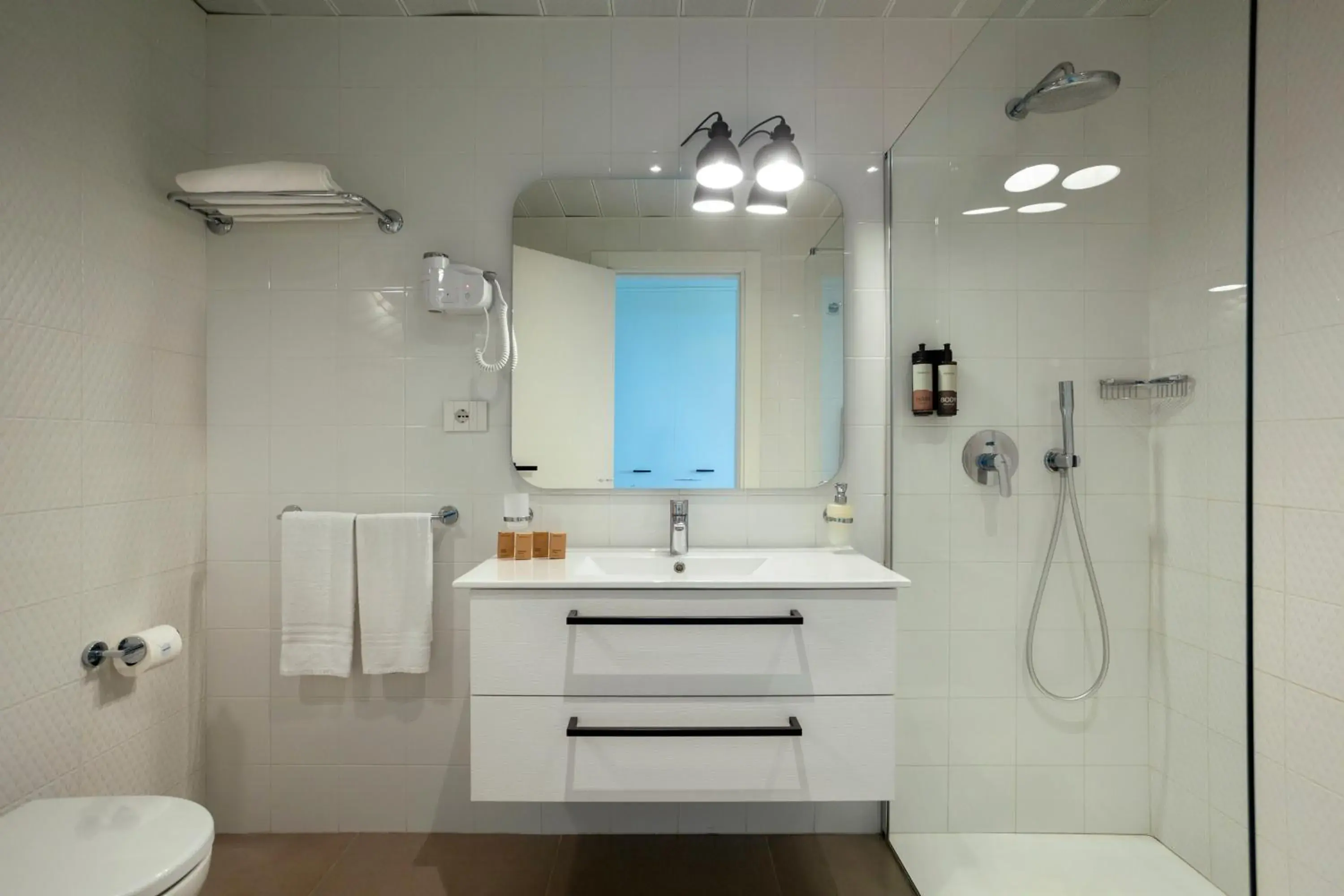 Bathroom in Mangia's Torre Del Barone Resort & SPA Bathroom in Mangia's Torre Del Barone Resort & SPA