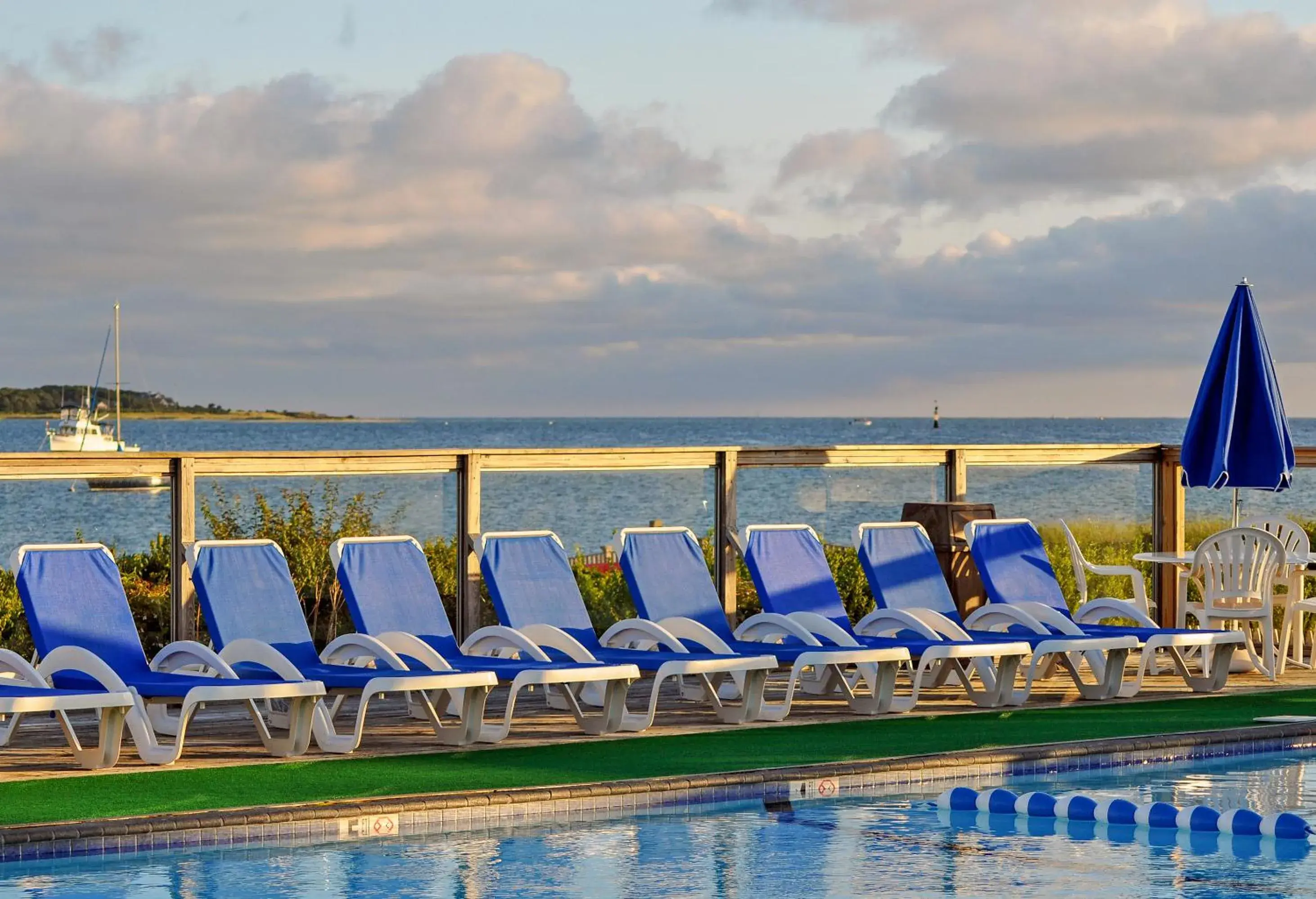 Swimming pool in Green Harbor Resort Swimming pool in Green Harbor Resort