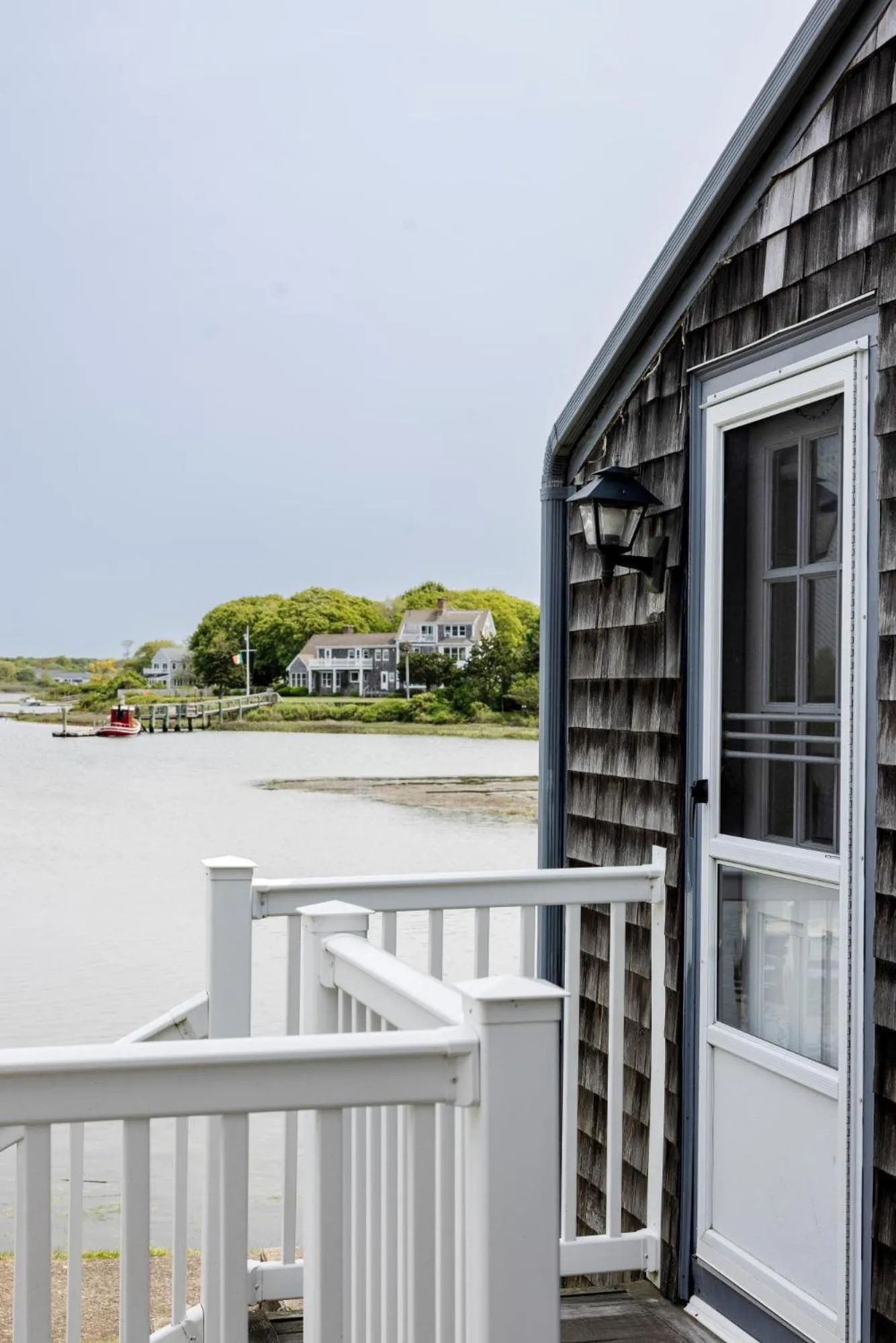 Property building in Green Harbor Resort