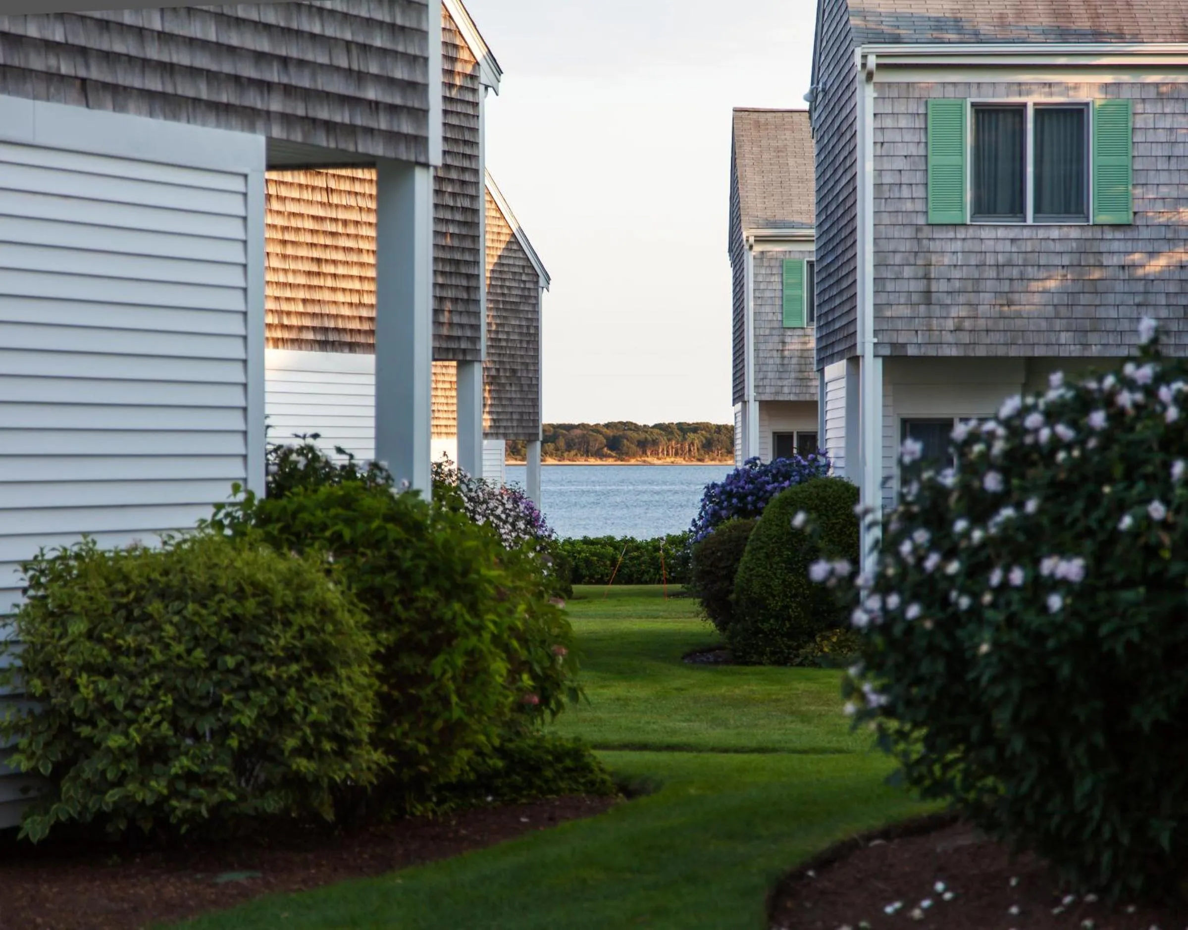Facade/entrance in Green Harbor Resort