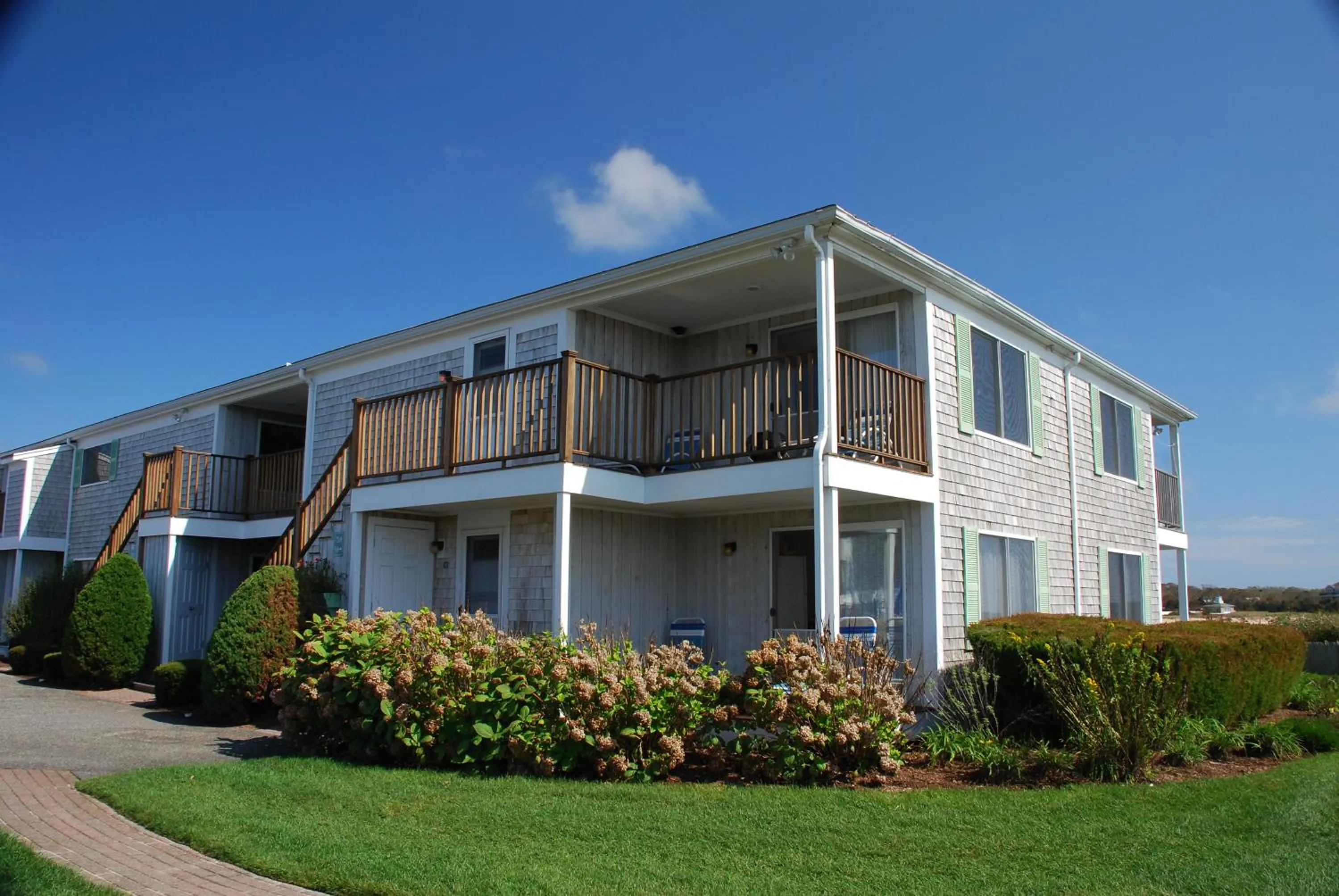 Facade/entrance in Green Harbor Resort