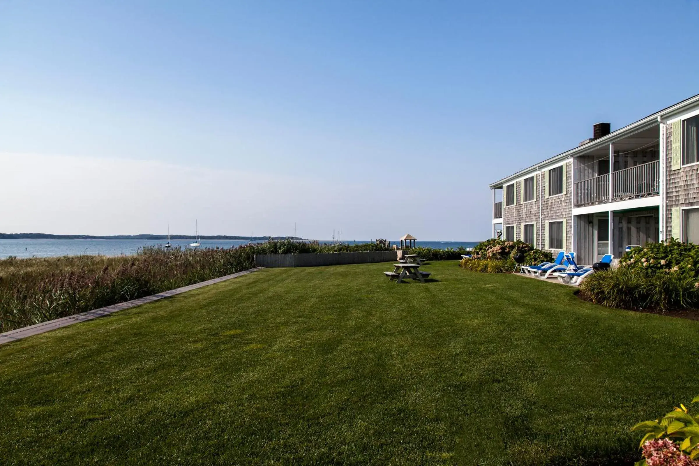 Facade/entrance in Green Harbor Resort Facade/entrance in Green Harbor Resort