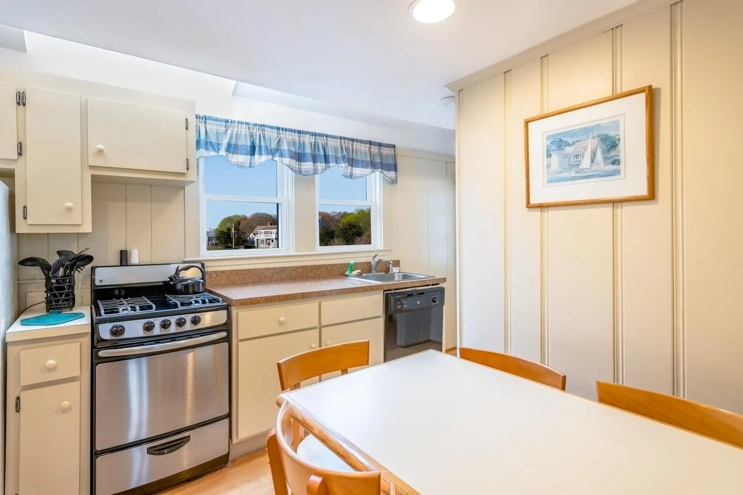 Bedroom in Green Harbor Resort